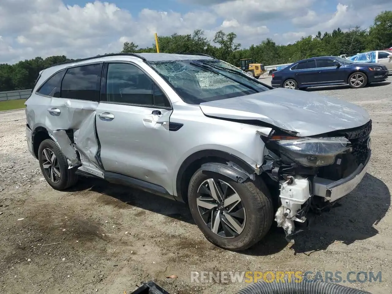 4 Photograph of a damaged car 5XYRL4LC1MG060557 KIA SORENTO 2021