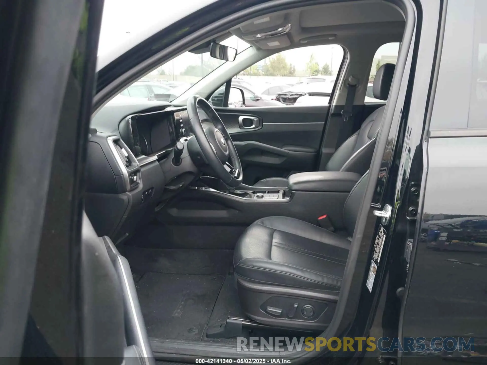 5 Photograph of a damaged car 5XYRL4LC1MG066939 KIA SORENTO 2021