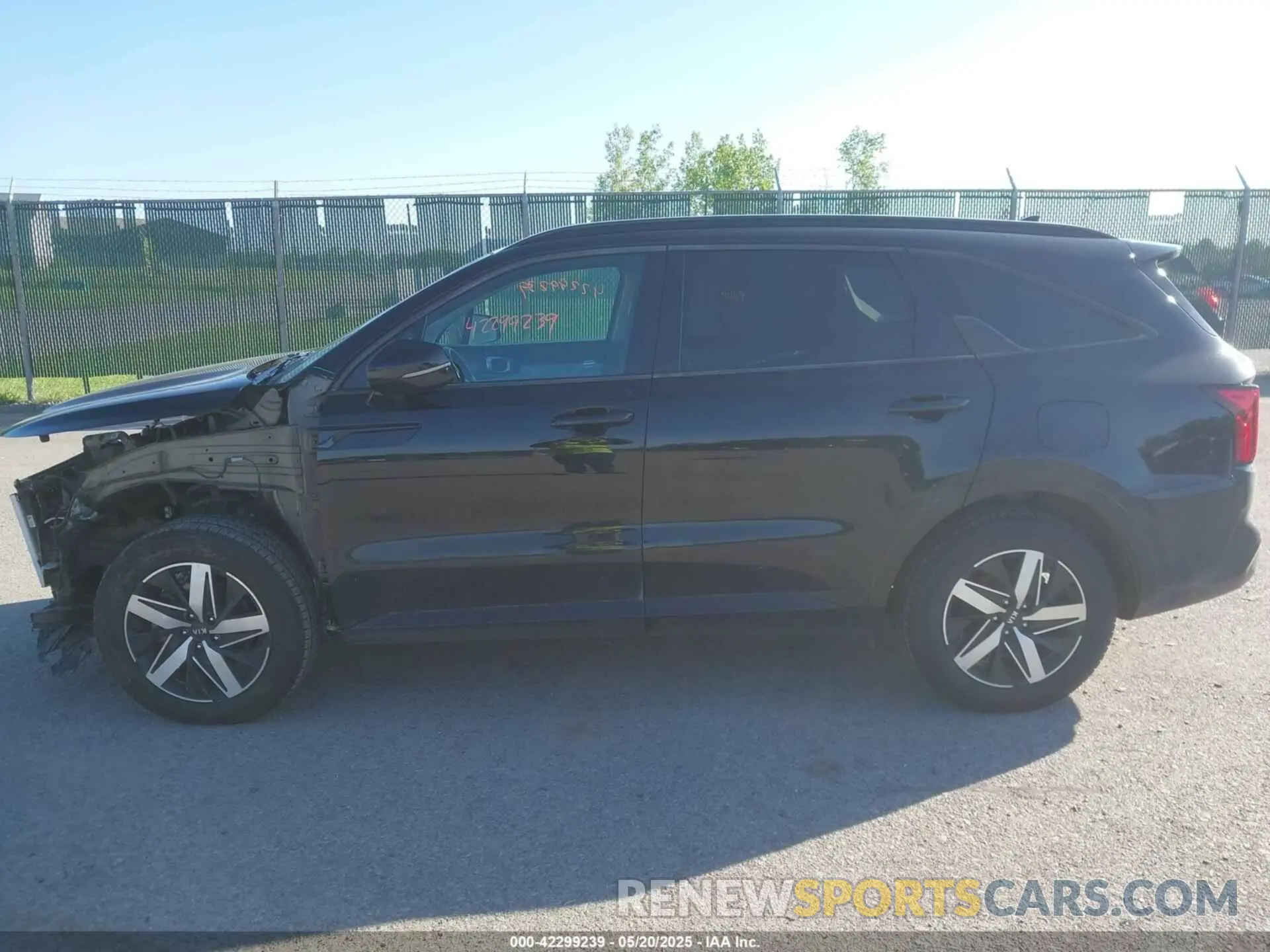 15 Photograph of a damaged car 5XYRL4LC1MG071493 KIA SORENTO 2021
