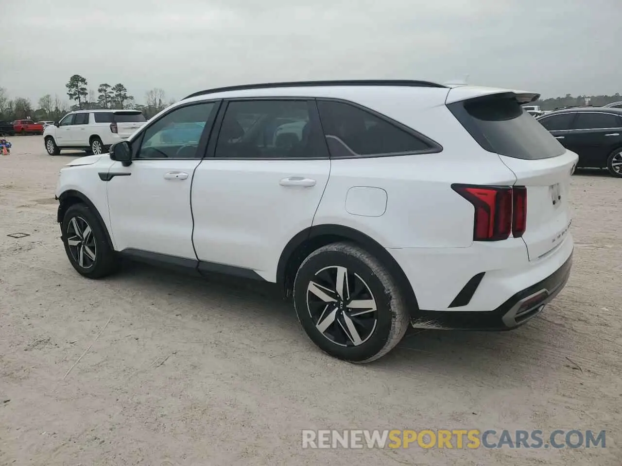 2 Photograph of a damaged car 5XYRL4LC2MG008385 KIA SORENTO 2021