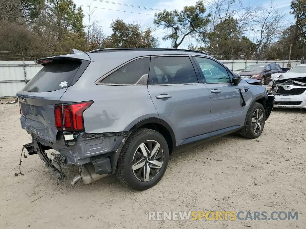 3 Photograph of a damaged car 5XYRL4LC2MG017510 KIA SORENTO 2021