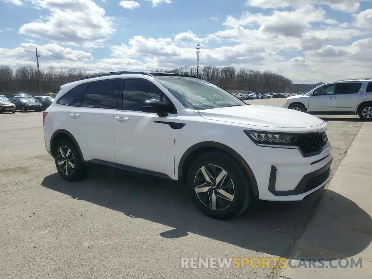 4 Photograph of a damaged car 5XYRL4LC3MG008329 KIA SORENTO 2021