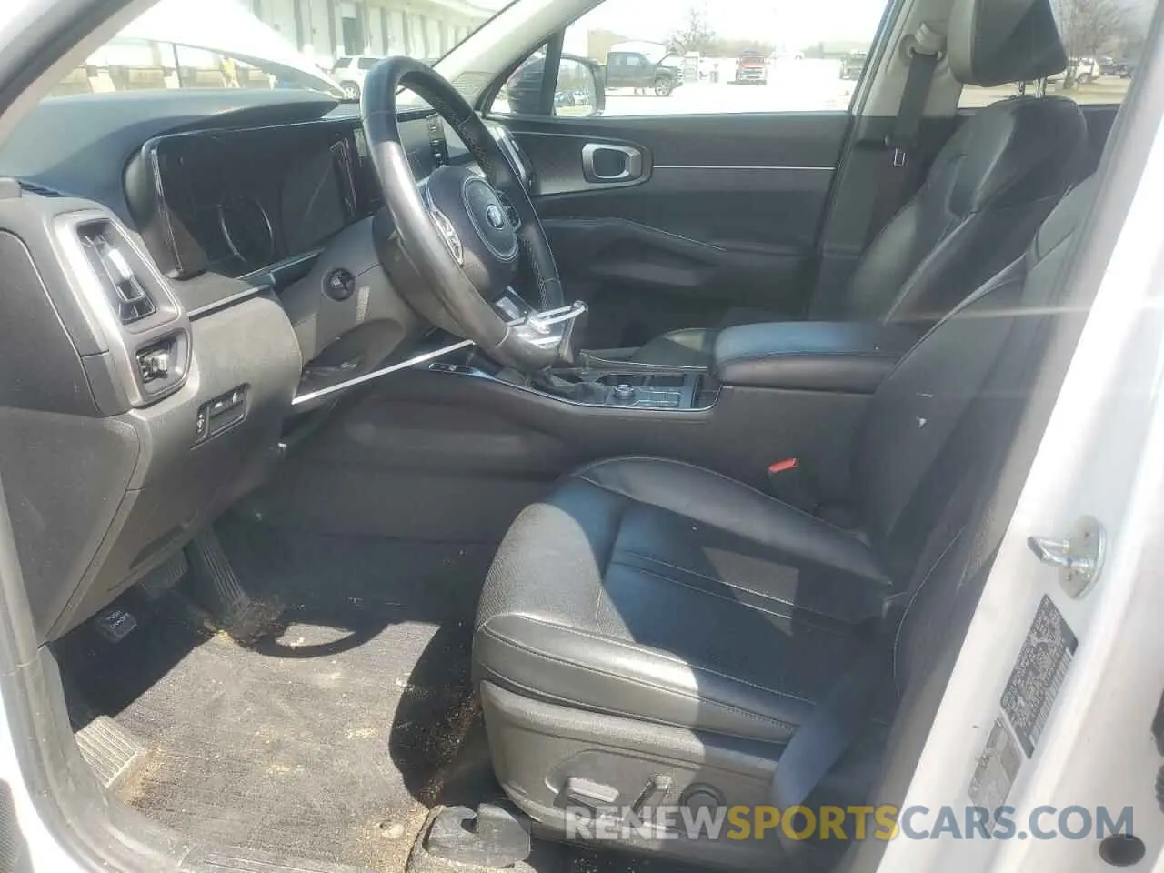7 Photograph of a damaged car 5XYRL4LC3MG008329 KIA SORENTO 2021