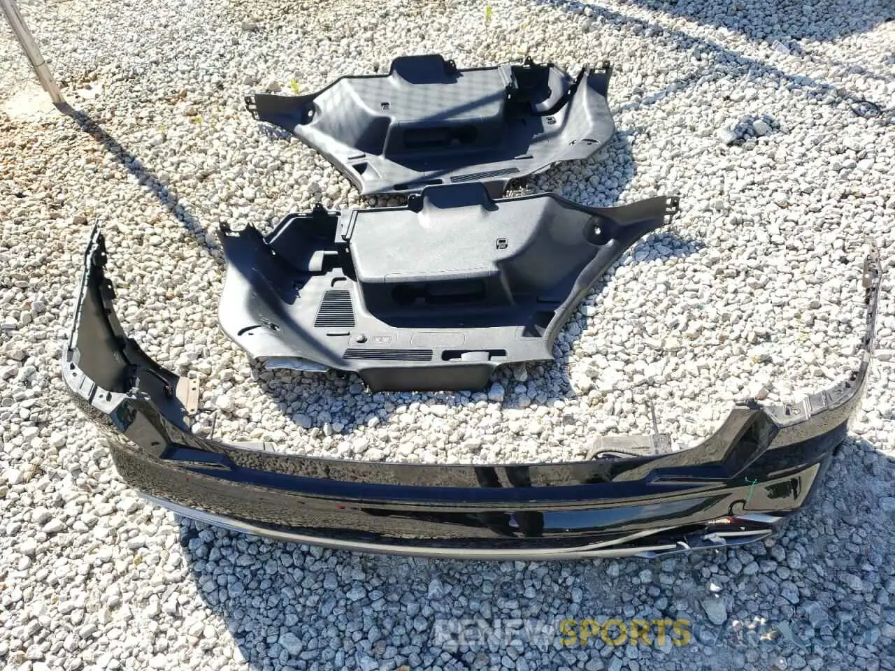 13 Photograph of a damaged car 5XYRL4LC3MG022182 KIA SORENTO 2021