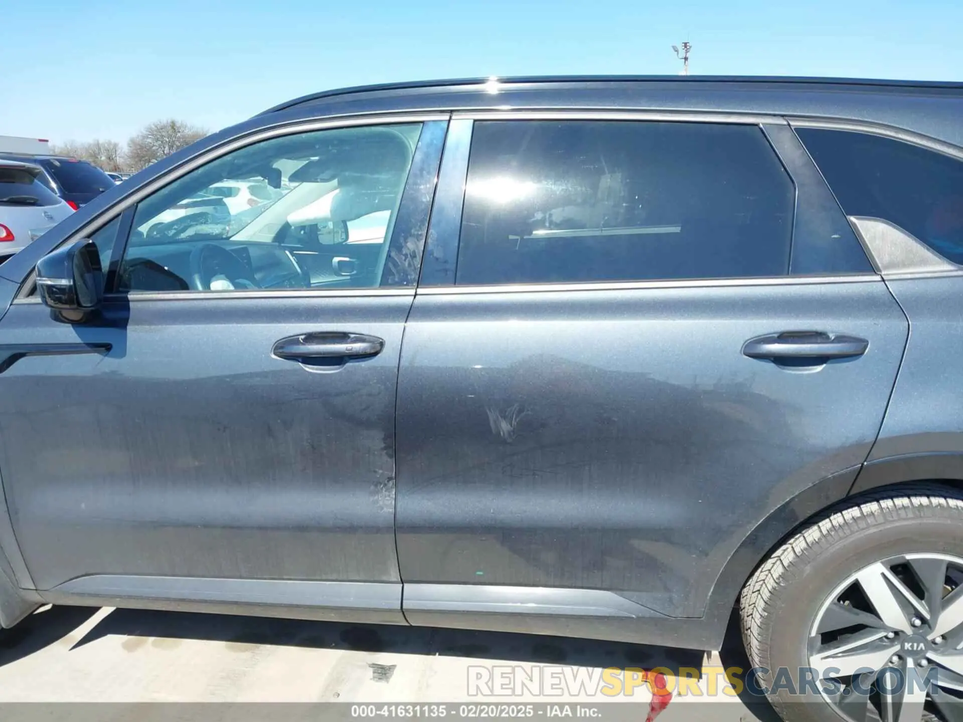 14 Photograph of a damaged car 5XYRL4LC4MG045731 KIA SORENTO 2021
