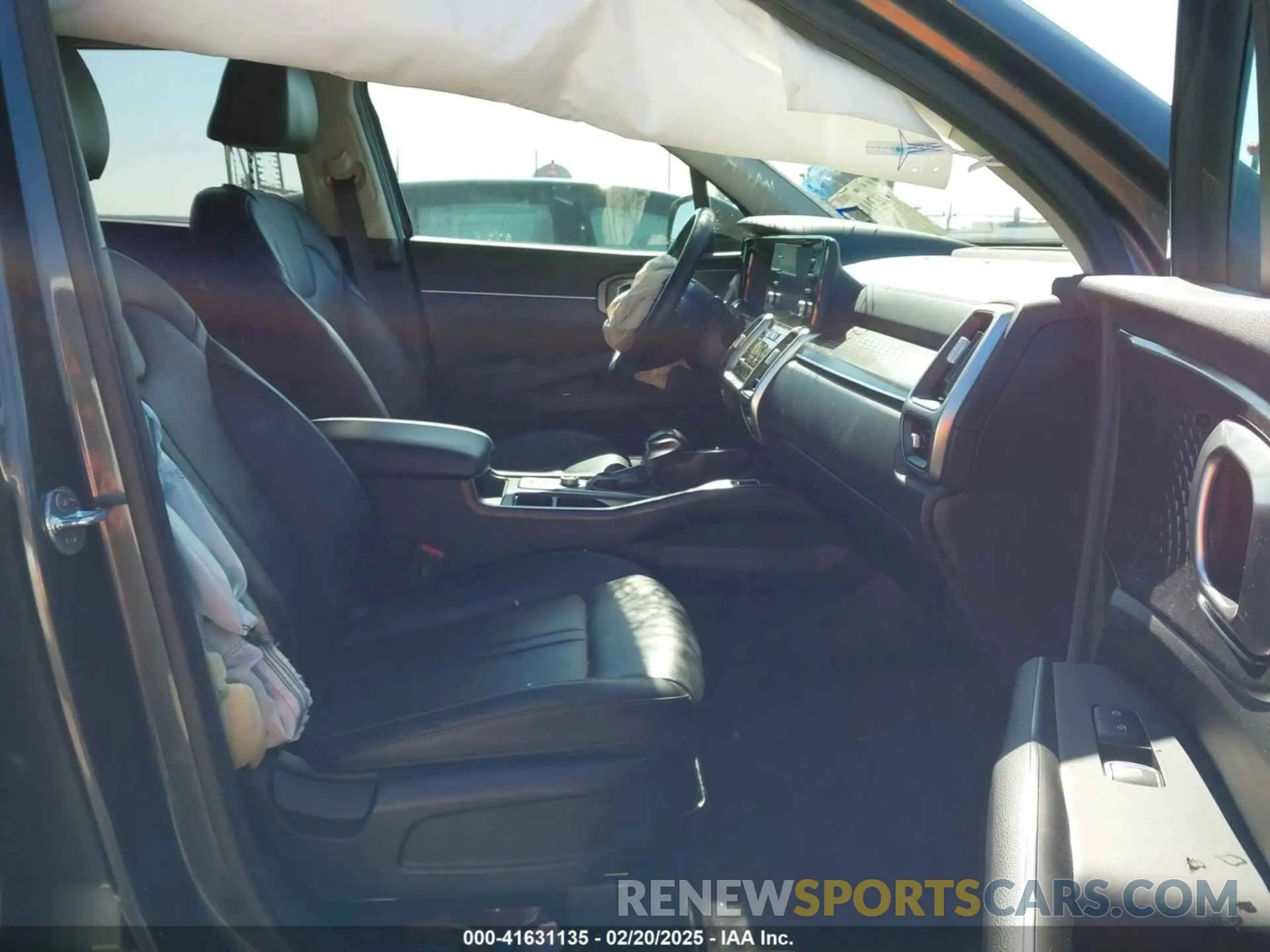 5 Photograph of a damaged car 5XYRL4LC4MG045731 KIA SORENTO 2021