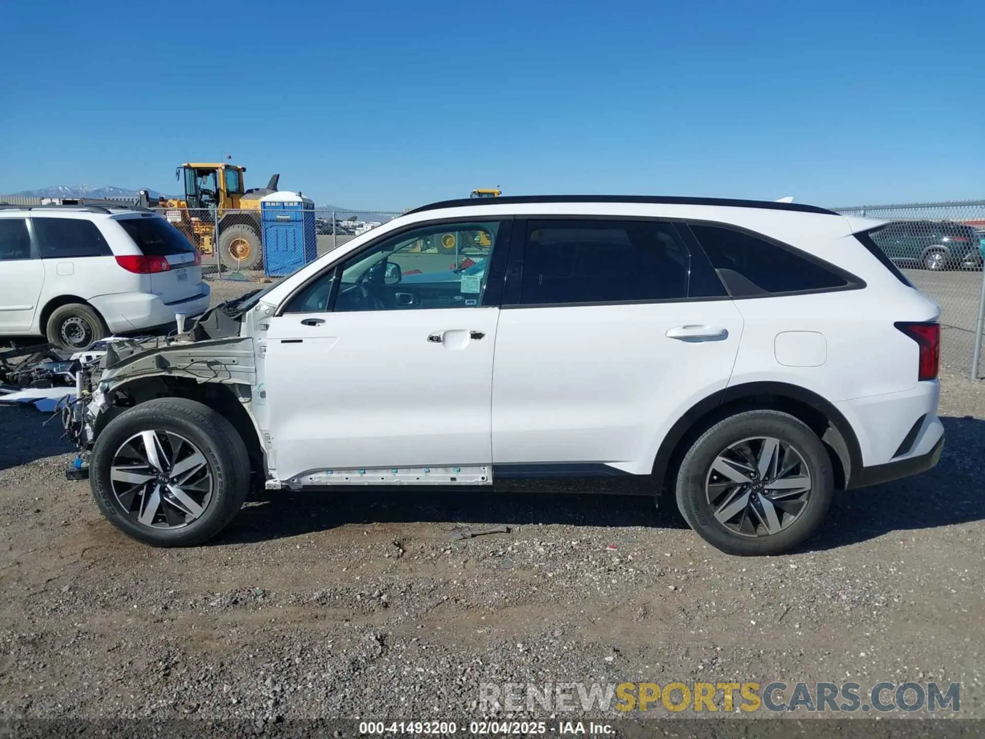 15 Photograph of a damaged car 5XYRL4LC6MG069576 KIA SORENTO 2021