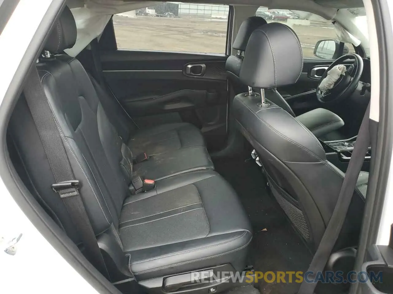 12 Photograph of a damaged car 5XYRL4LC7MG001125 KIA SORENTO 2021