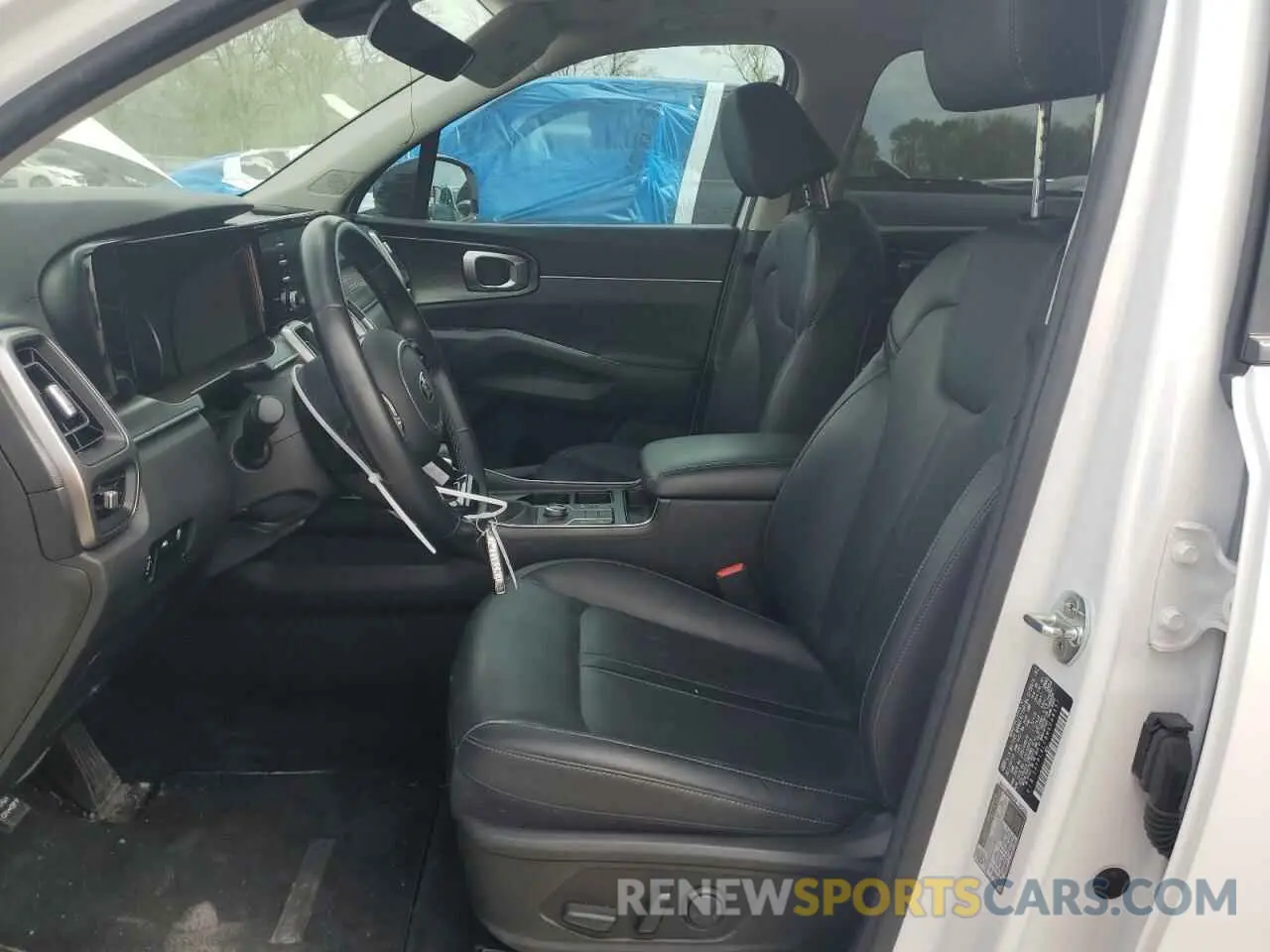 7 Photograph of a damaged car 5XYRL4LC8MG008357 KIA SORENTO 2021