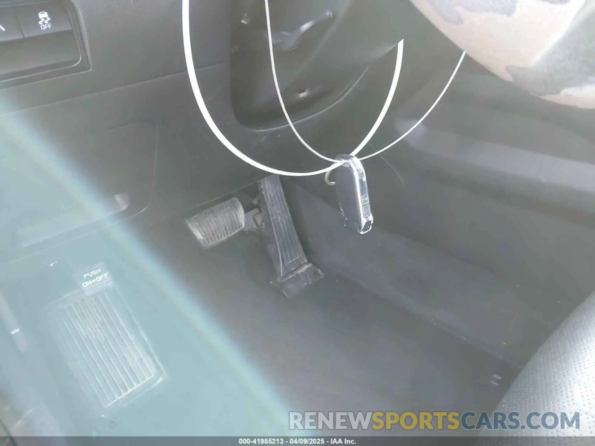 11 Photograph of a damaged car 5XYRL4LCXMG006027 KIA SORENTO 2021
