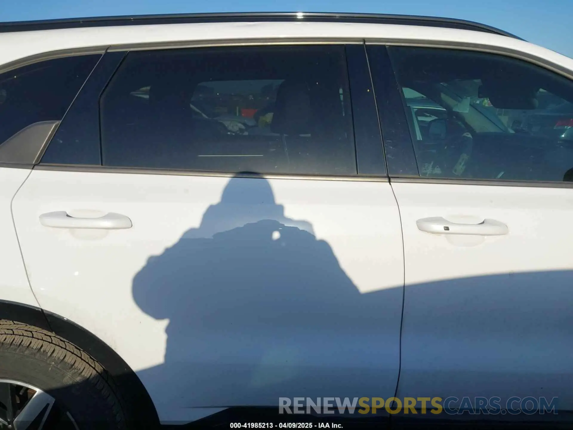 13 Photograph of a damaged car 5XYRL4LCXMG006027 KIA SORENTO 2021