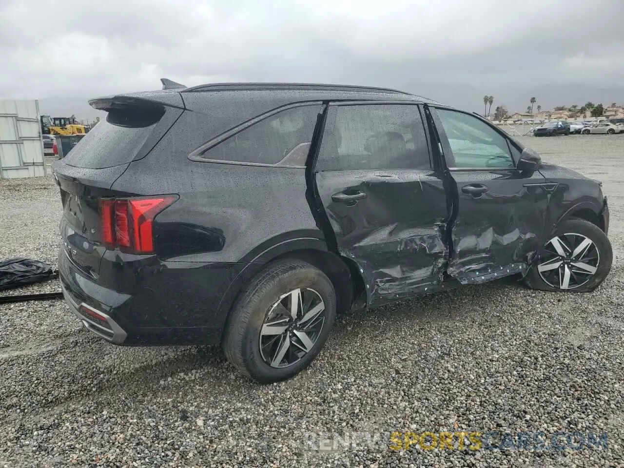 3 Photograph of a damaged car 5XYRL4LCXMG019800 KIA SORENTO 2021