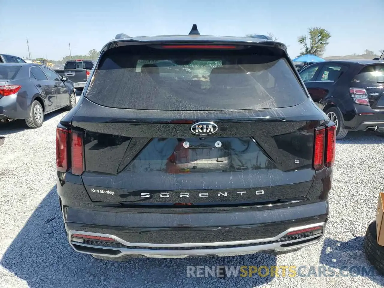 6 Photograph of a damaged car 5XYRL4LCXMG053557 KIA SORENTO 2021