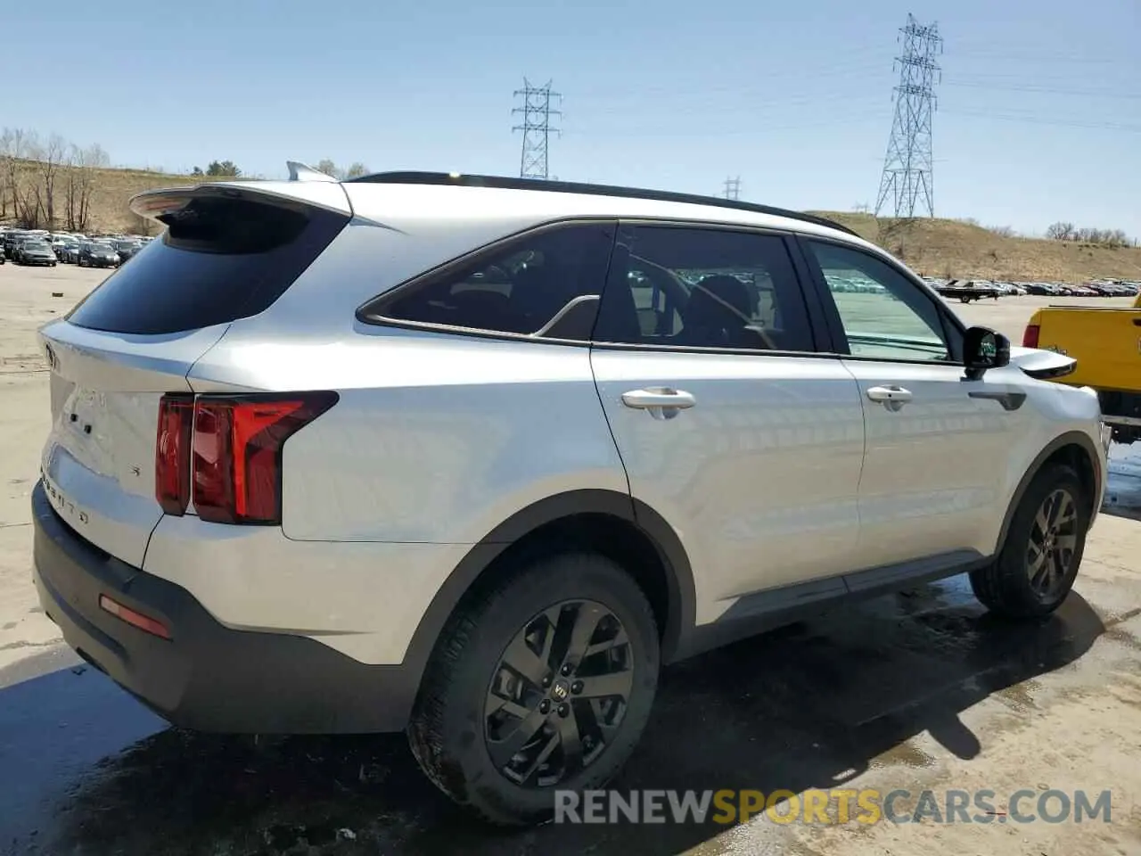 3 Photograph of a damaged car 5XYRLDLC0MG070562 KIA SORENTO 2021