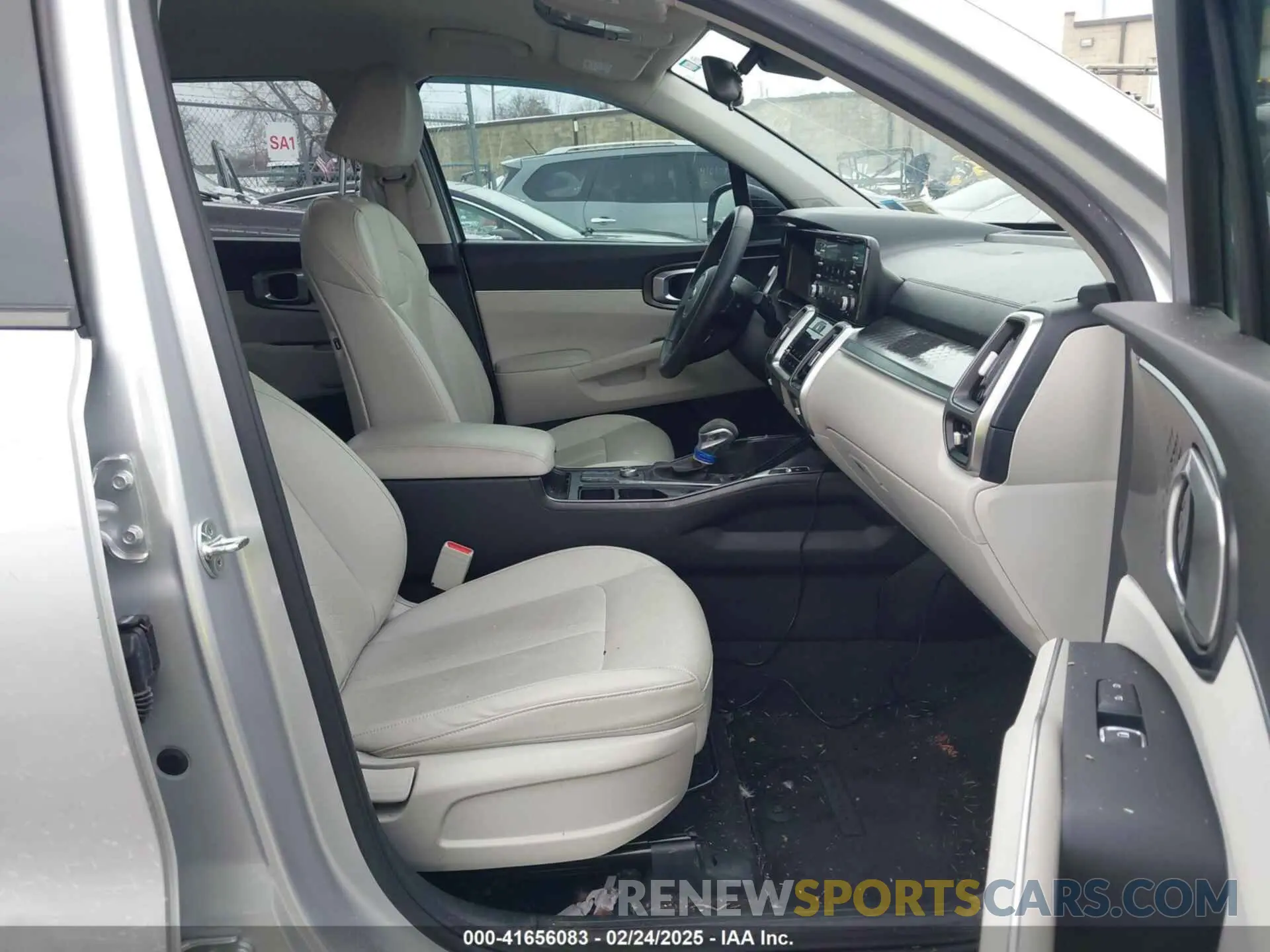 5 Photograph of a damaged car 5XYRLDLC4MG064716 KIA SORENTO 2021