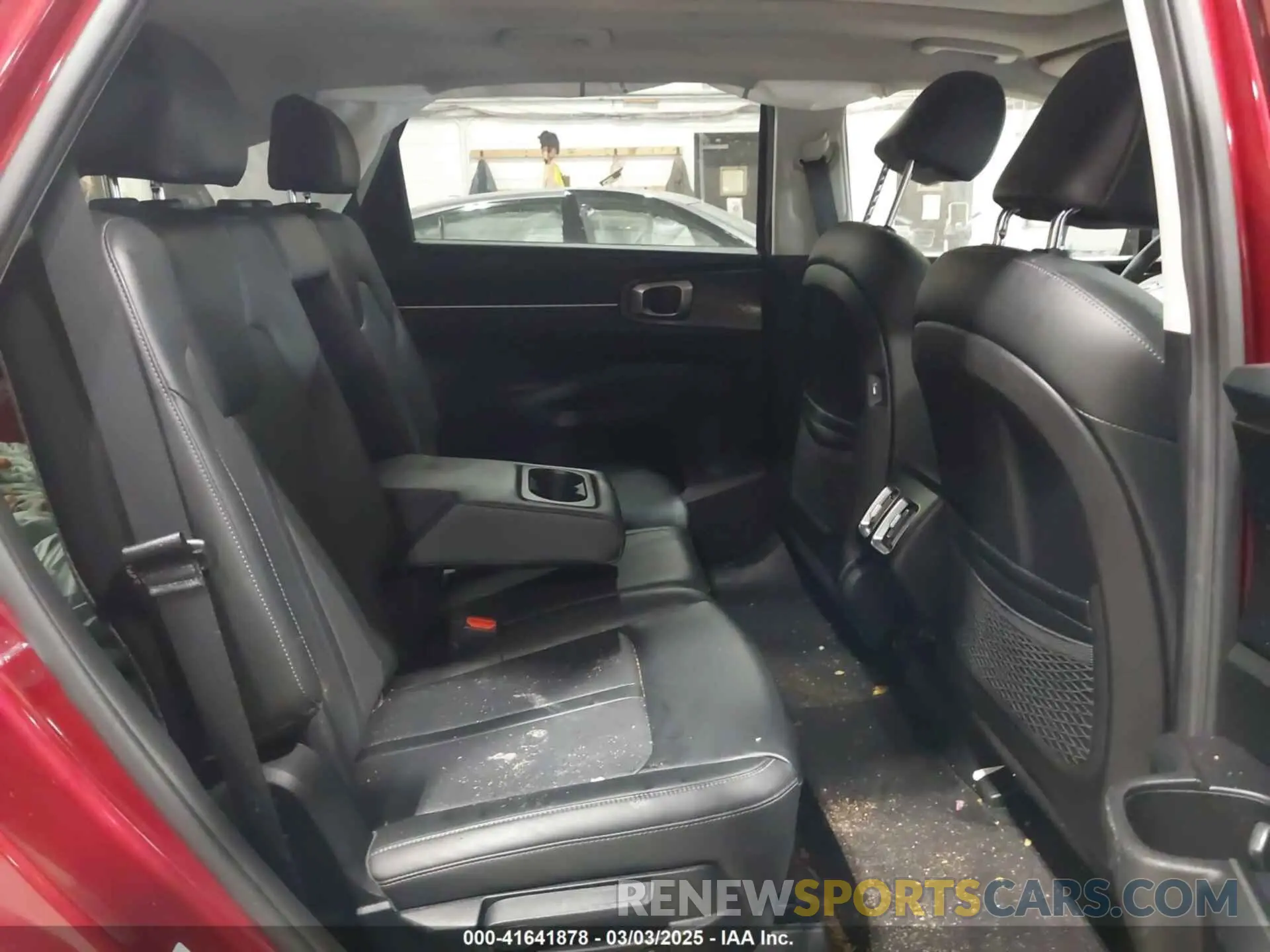 8 Photograph of a damaged car 5XYRLDLC5MG053854 KIA SORENTO 2021