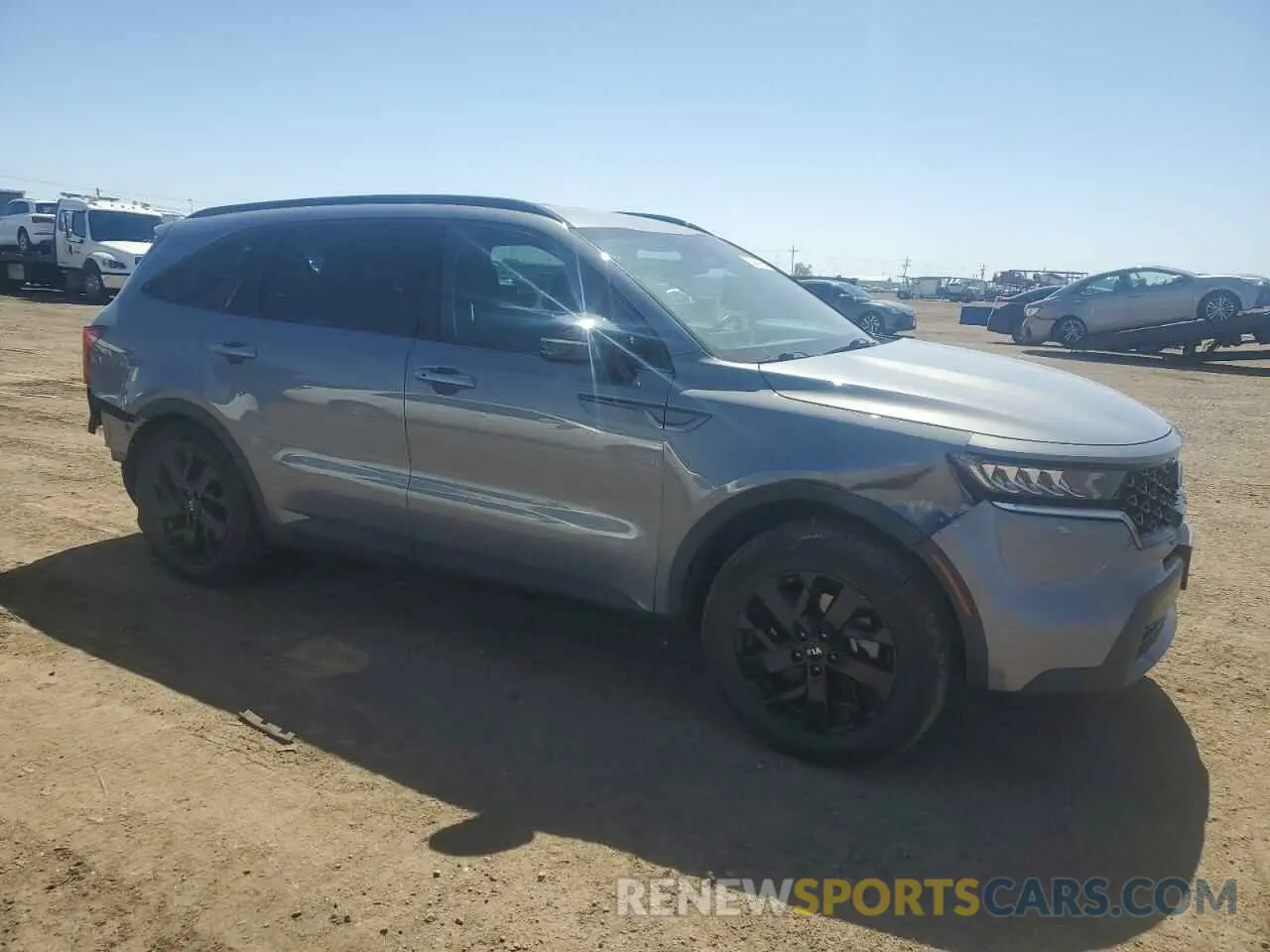 4 Photograph of a damaged car 5XYRLDLC6MG022208 KIA SORENTO 2021