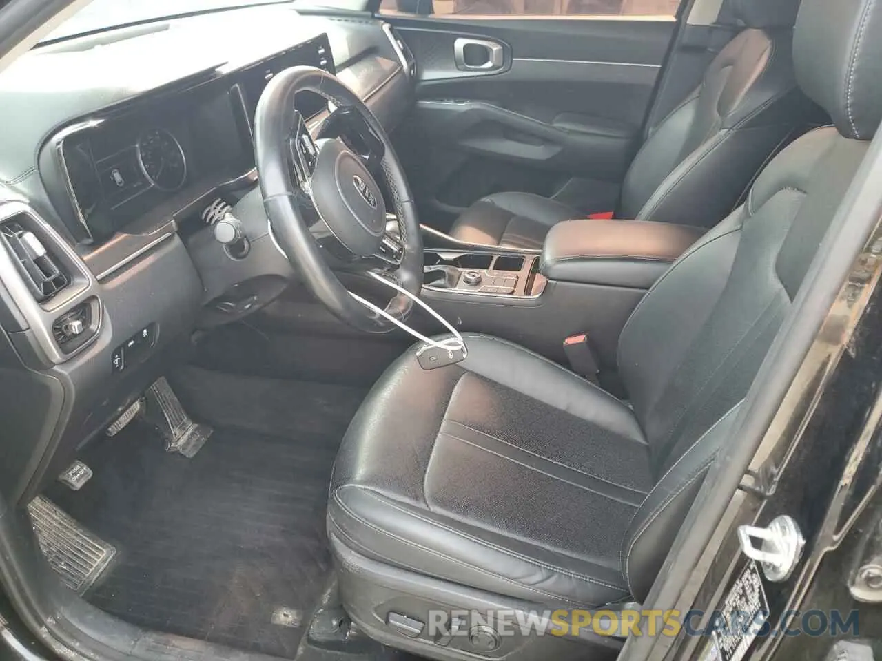 7 Photograph of a damaged car 5XYRLDLC7MG024386 KIA SORENTO 2021