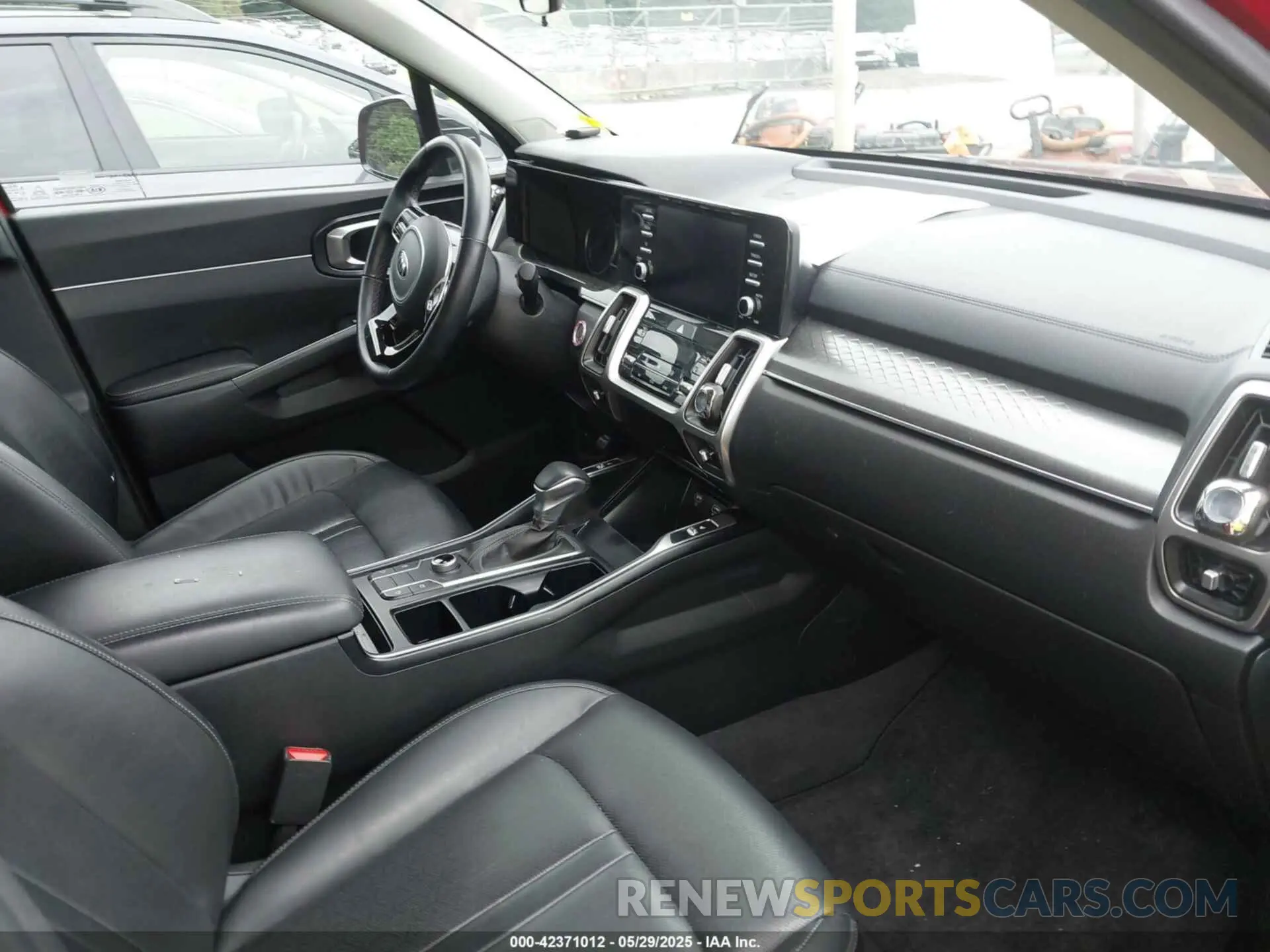 5 Photograph of a damaged car 5XYRLDLC7MG065018 KIA SORENTO 2021