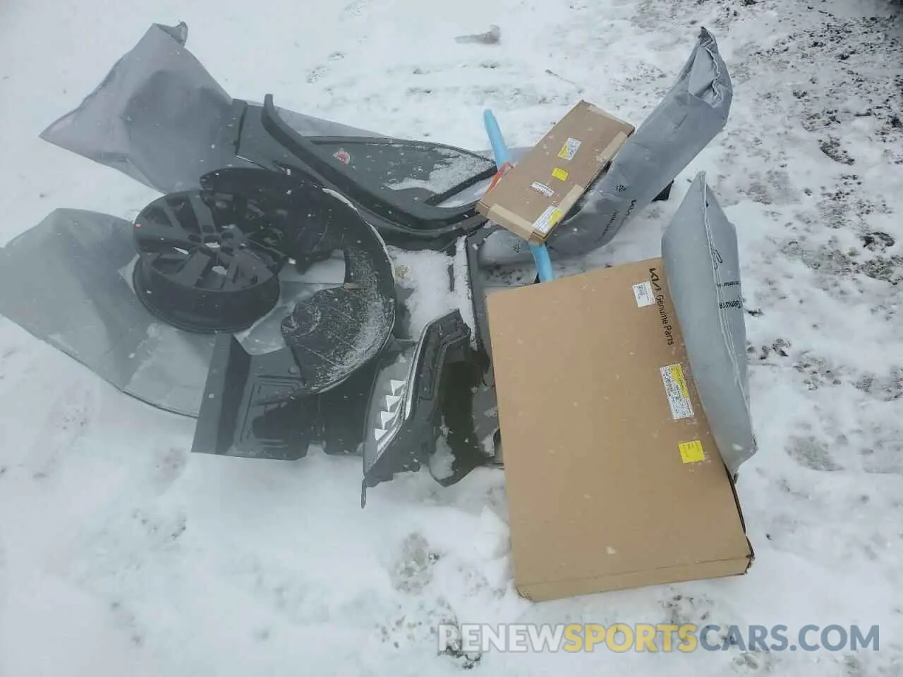 13 Photograph of a damaged car 5XYRLDLC7MG071658 KIA SORENTO 2021