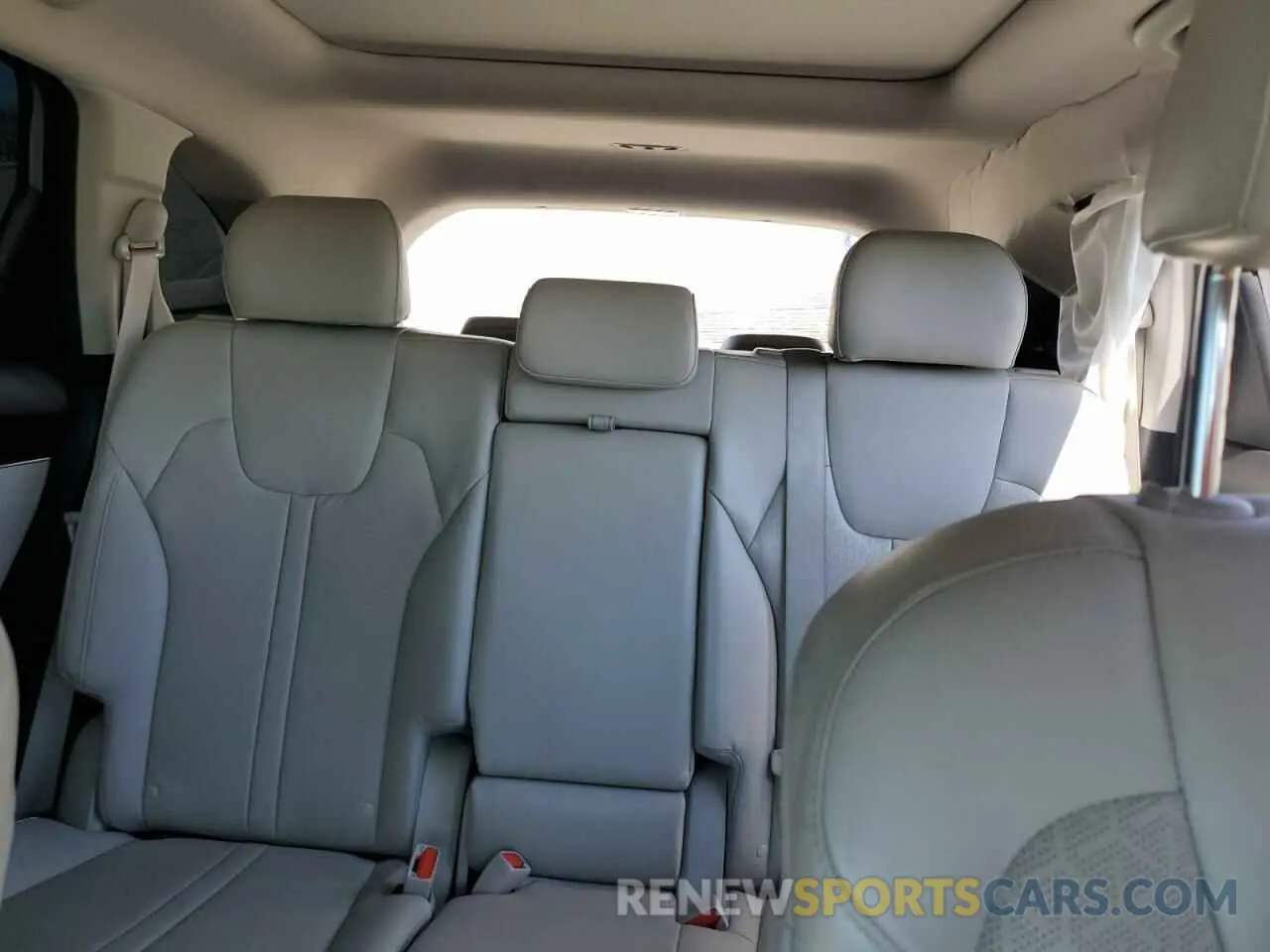 10 Photograph of a damaged car 5XYRLDLC8MG007922 KIA SORENTO 2021