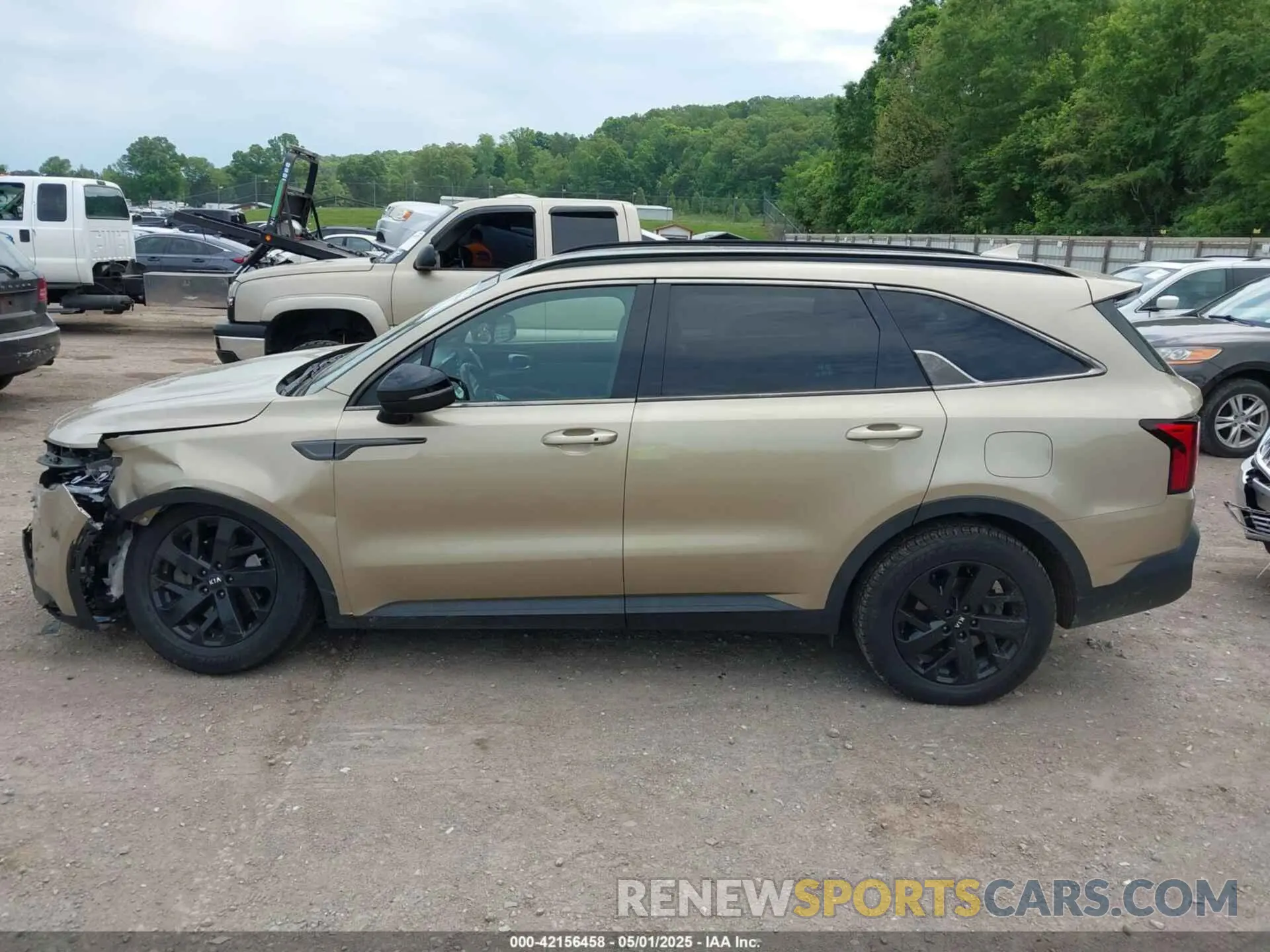 14 Photograph of a damaged car 5XYRLDLC9MG038208 KIA SORENTO 2021