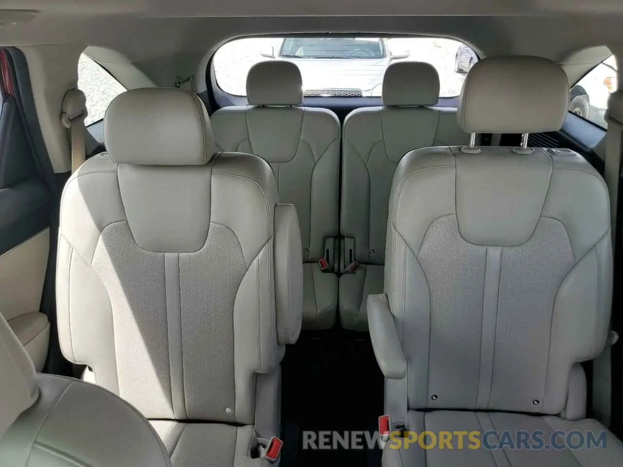 10 Photograph of a damaged car KNDRH4LG5M5050935 KIA SORENTO 2021
