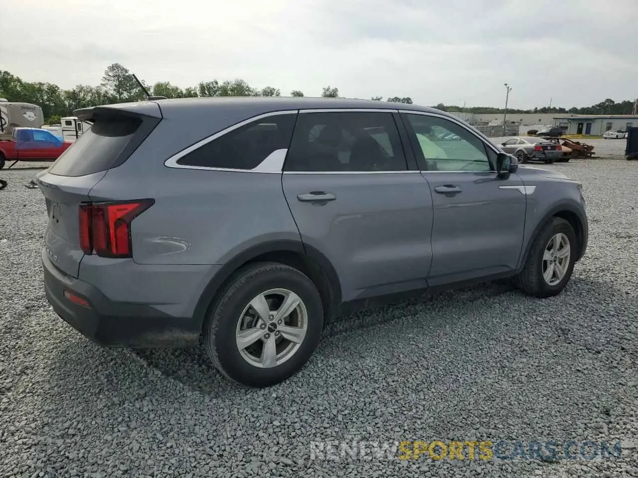 3 Photograph of a damaged car 5XYRG4LC0NG082538 KIA SORENTO 2022