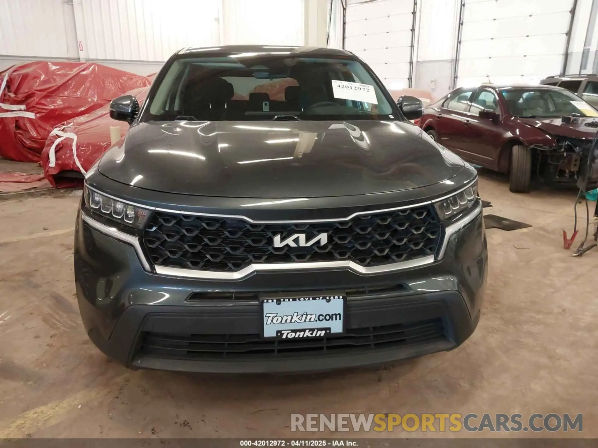 12 Photograph of a damaged car 5XYRG4LC0NG116249 KIA SORENTO 2022