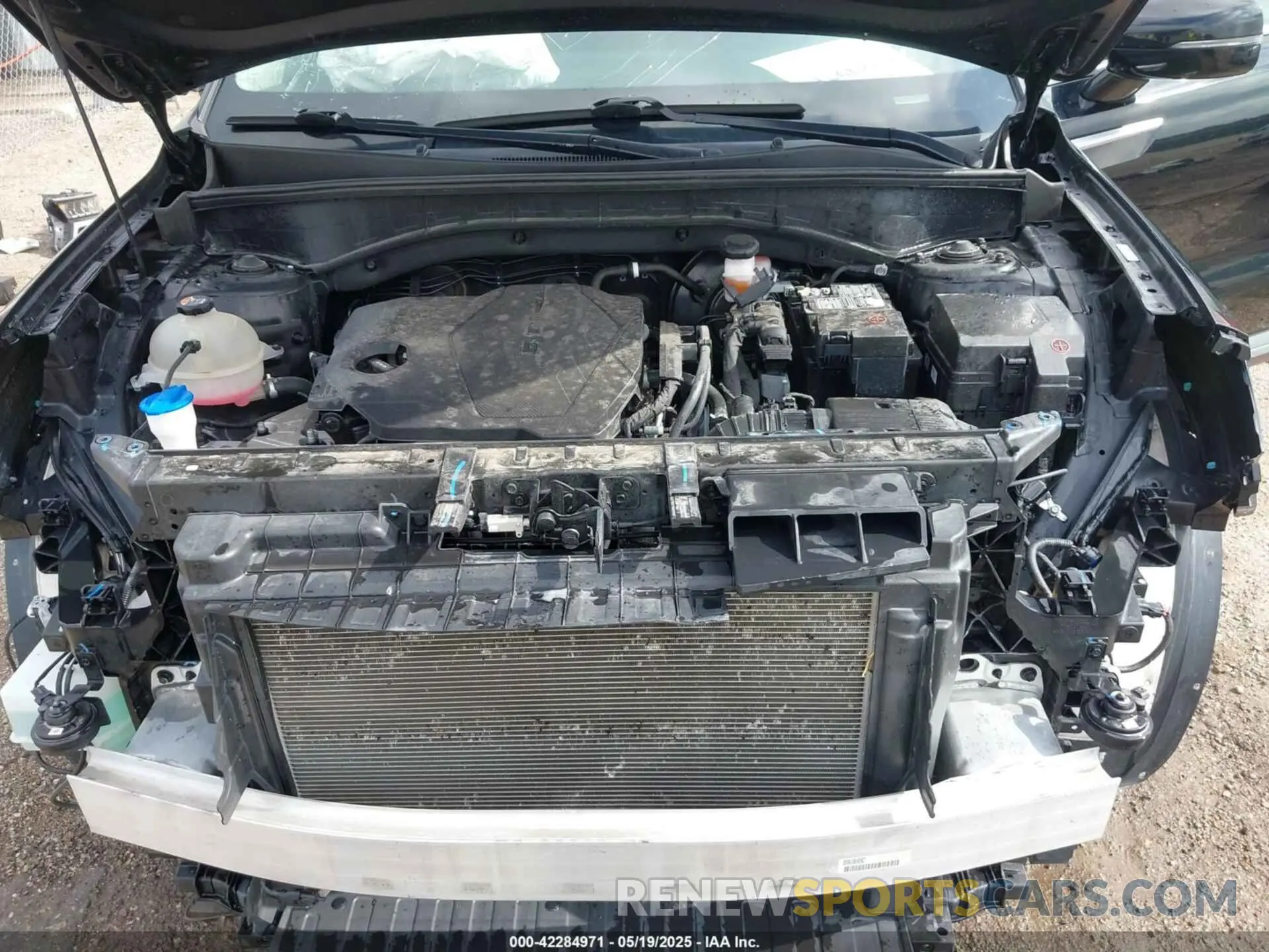 10 Photograph of a damaged car 5XYRG4LC1NG106233 KIA SORENTO 2022