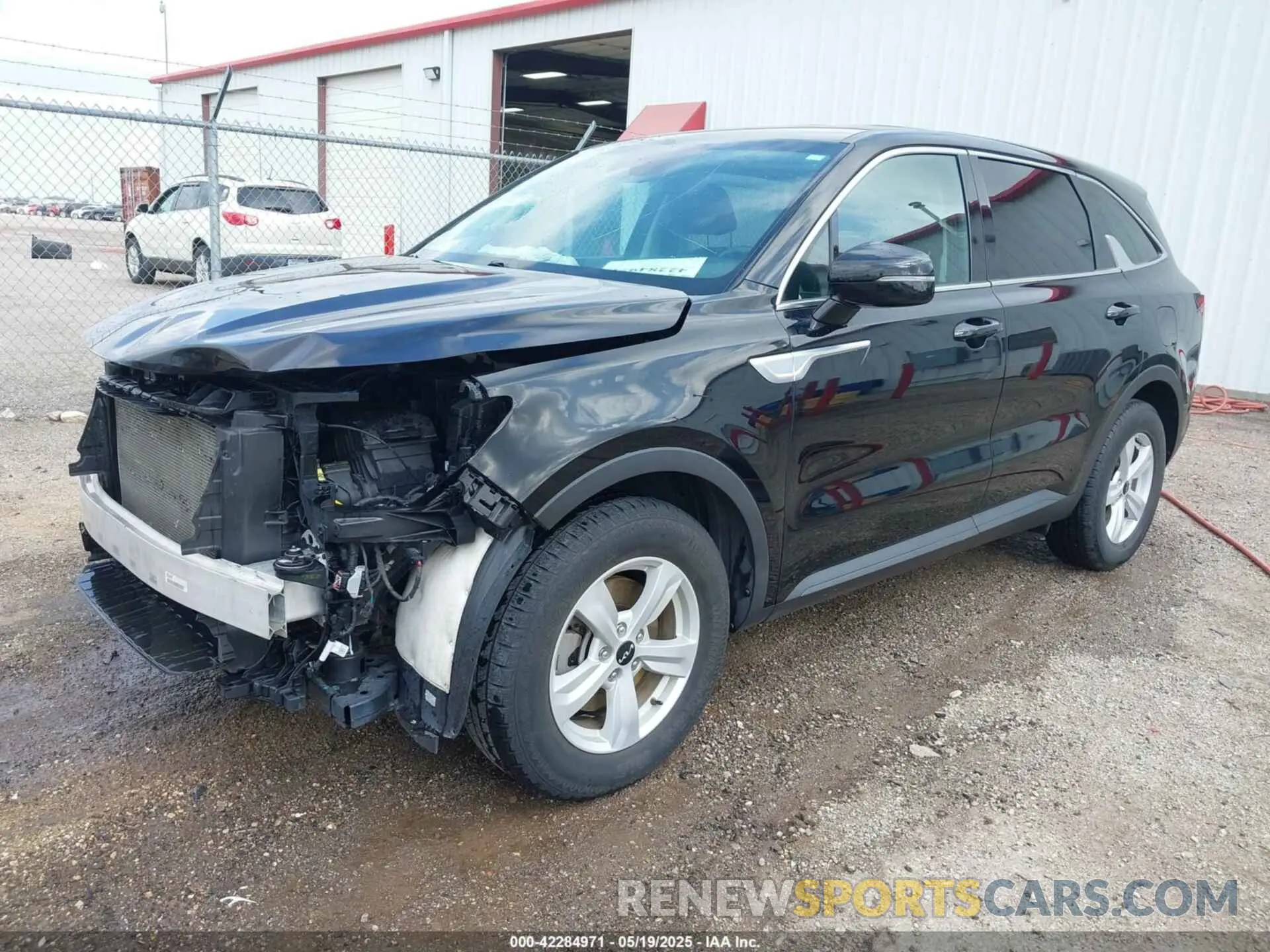 2 Photograph of a damaged car 5XYRG4LC1NG106233 KIA SORENTO 2022