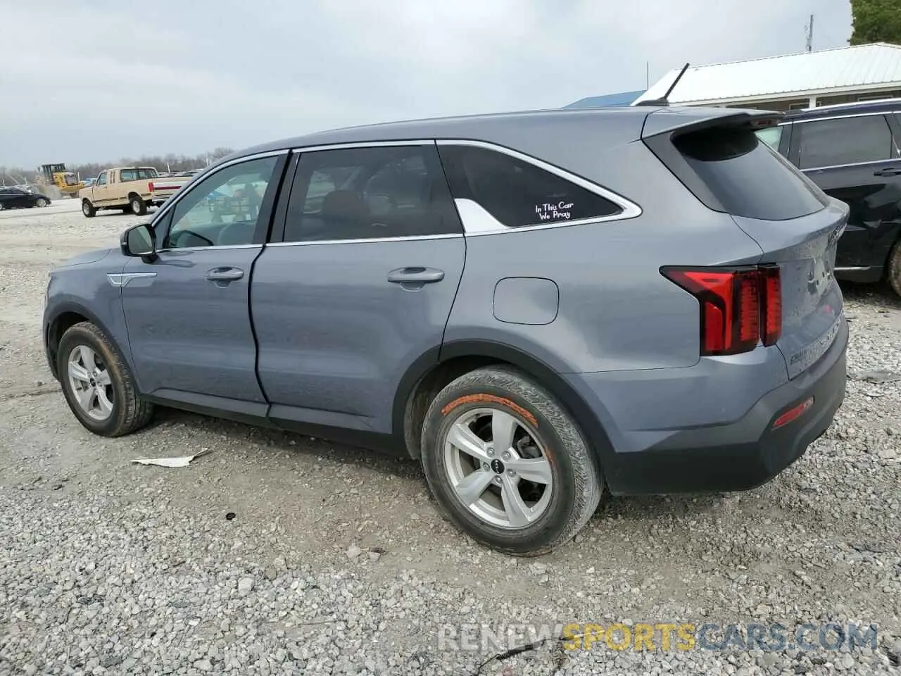 2 Photograph of a damaged car 5XYRG4LC2NG117175 KIA SORENTO 2022