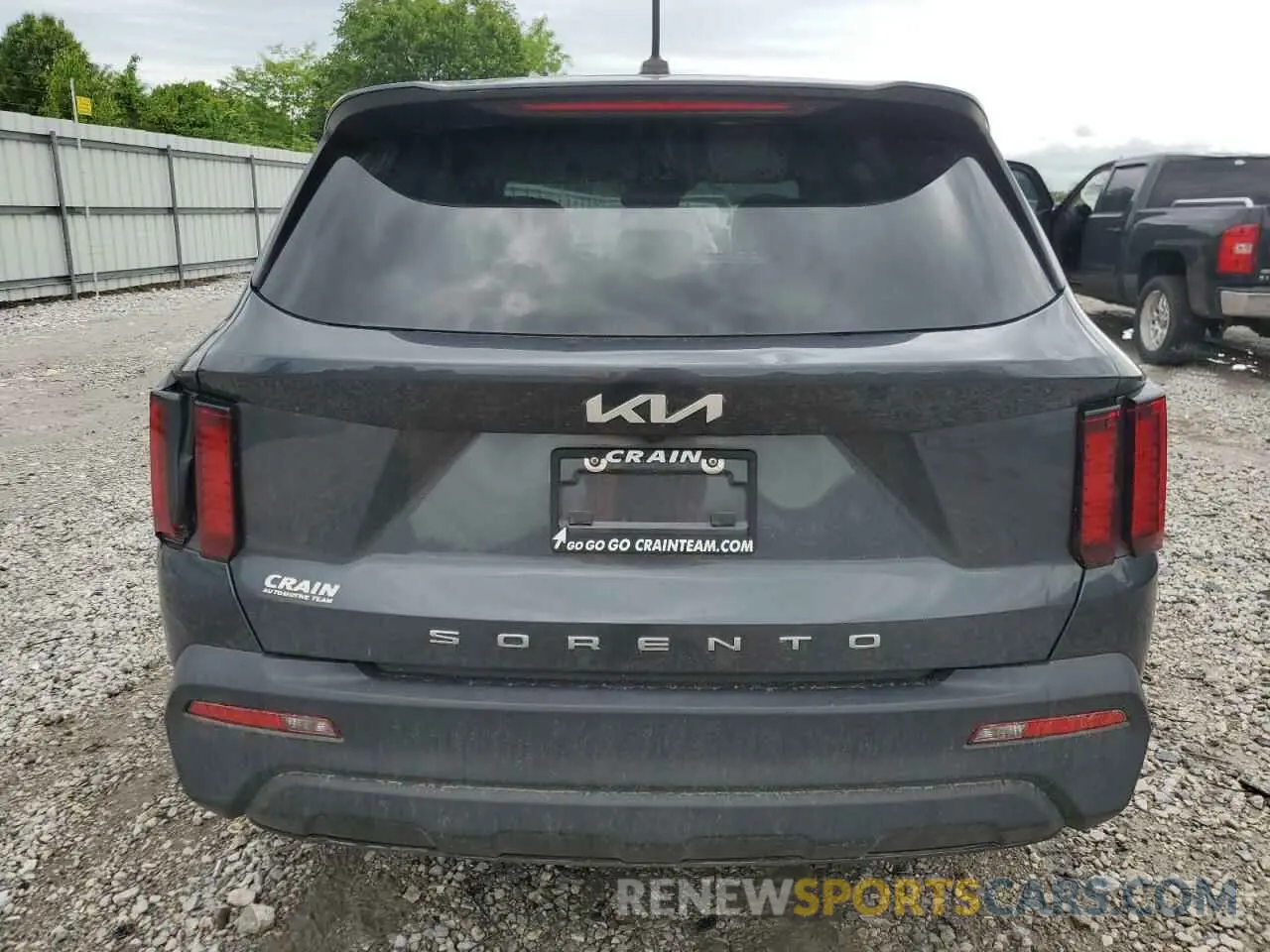 6 Photograph of a damaged car 5XYRG4LC5NG142801 KIA SORENTO 2022