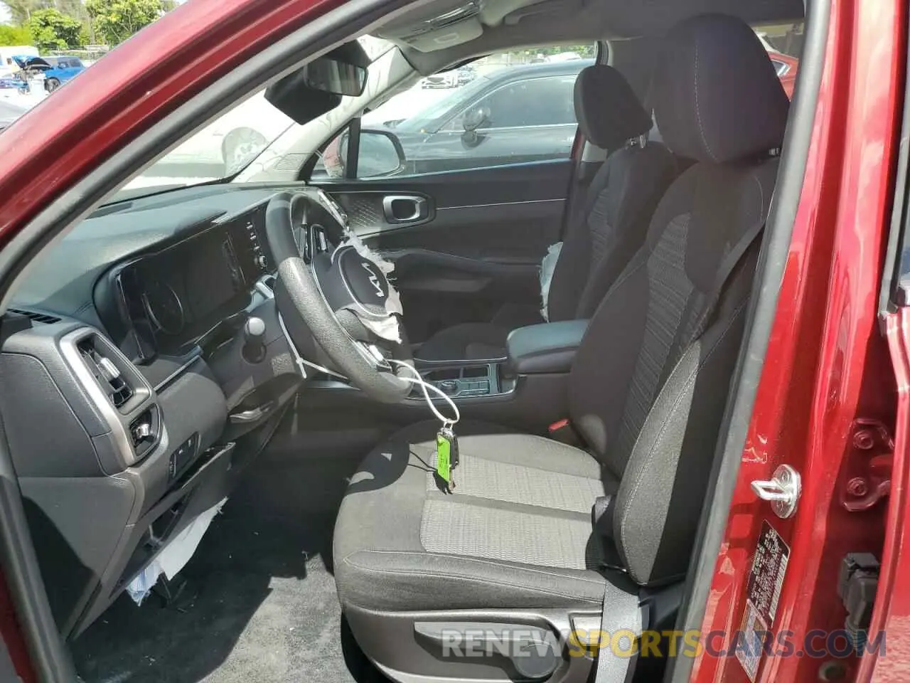 7 Photograph of a damaged car 5XYRG4LC6NG076713 KIA SORENTO 2022