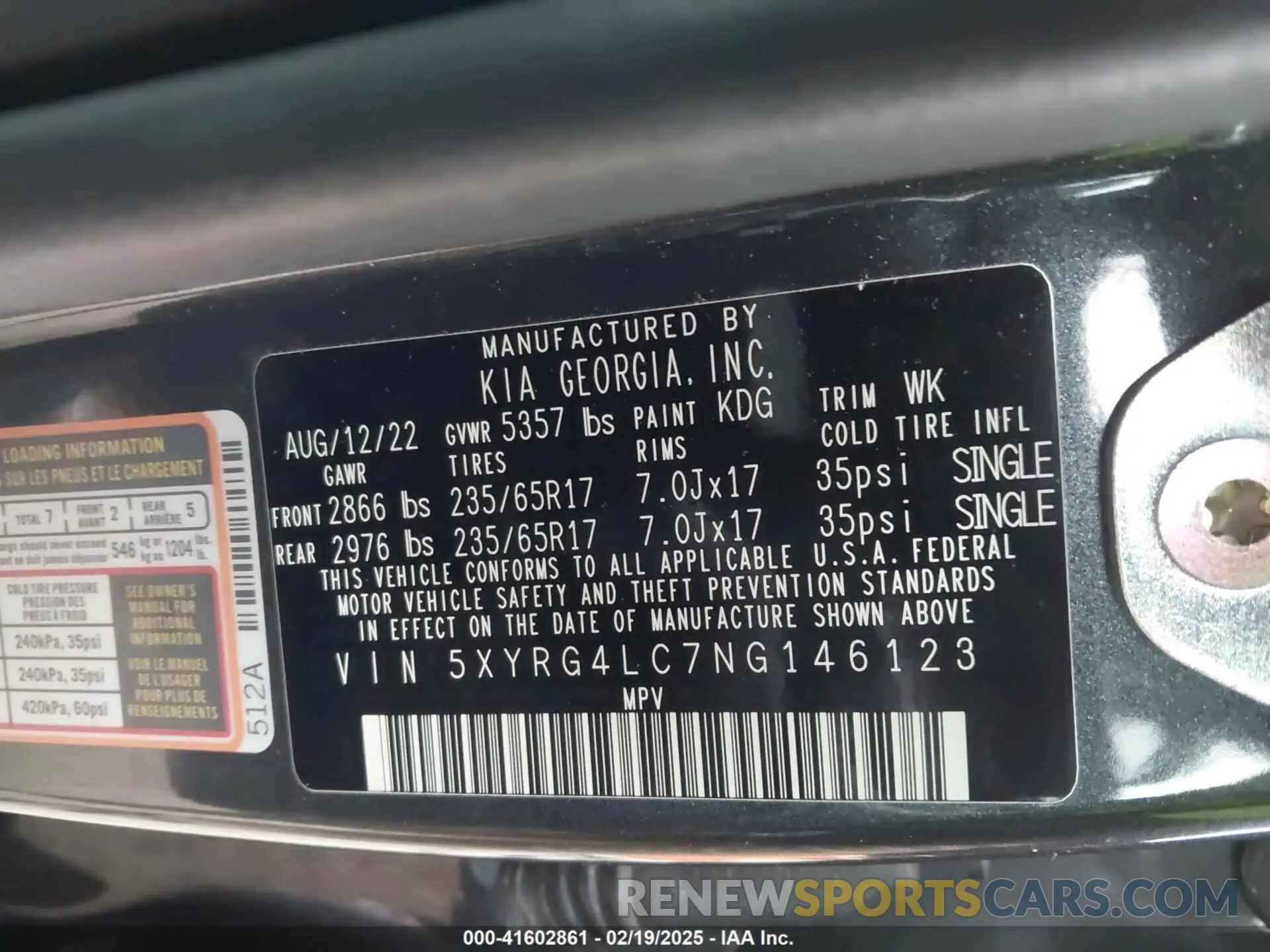 9 Photograph of a damaged car 5XYRG4LC7NG146123 KIA SORENTO 2022