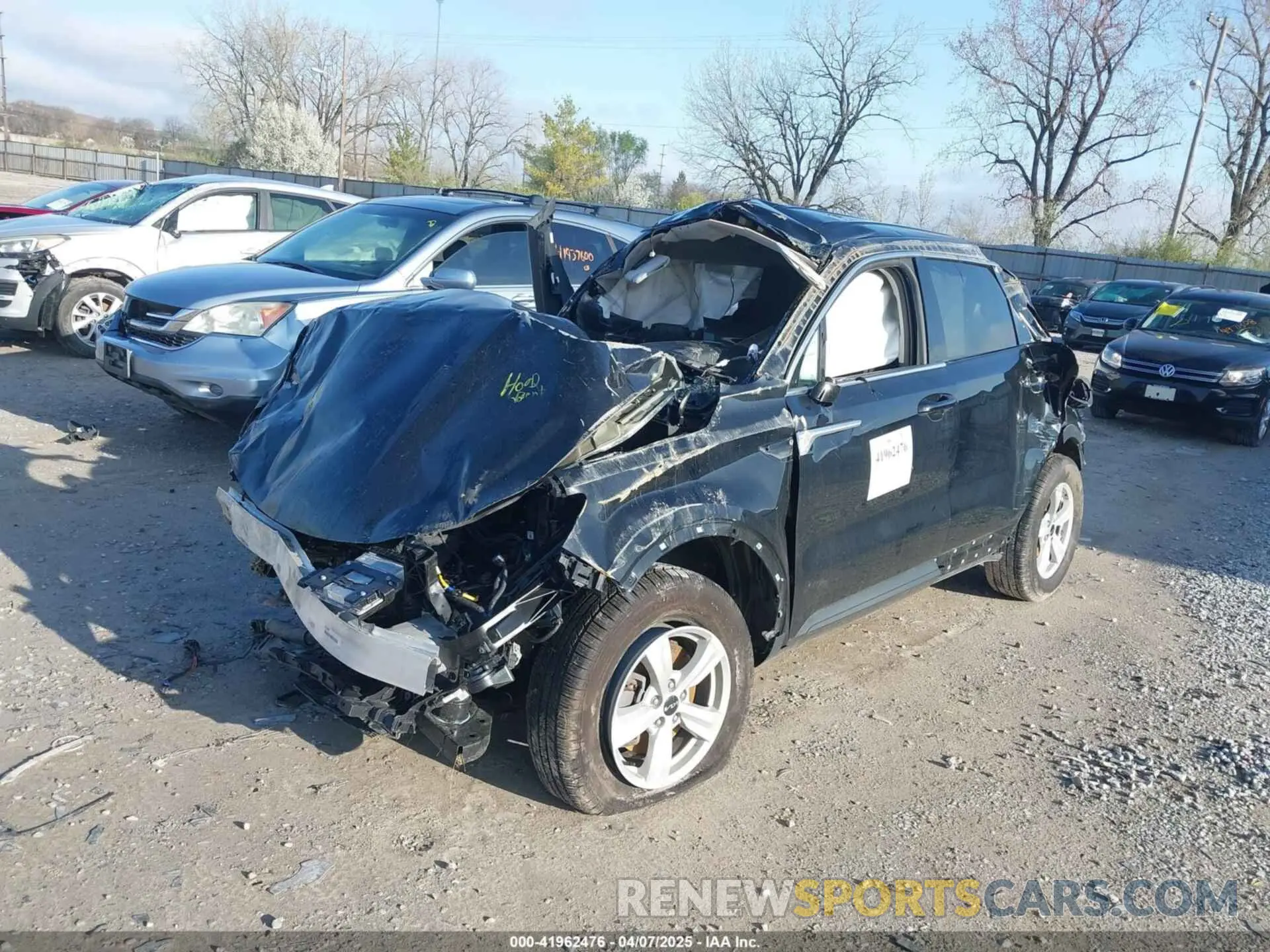 6 Photograph of a damaged car 5XYRG4LC9NG092761 KIA SORENTO 2022