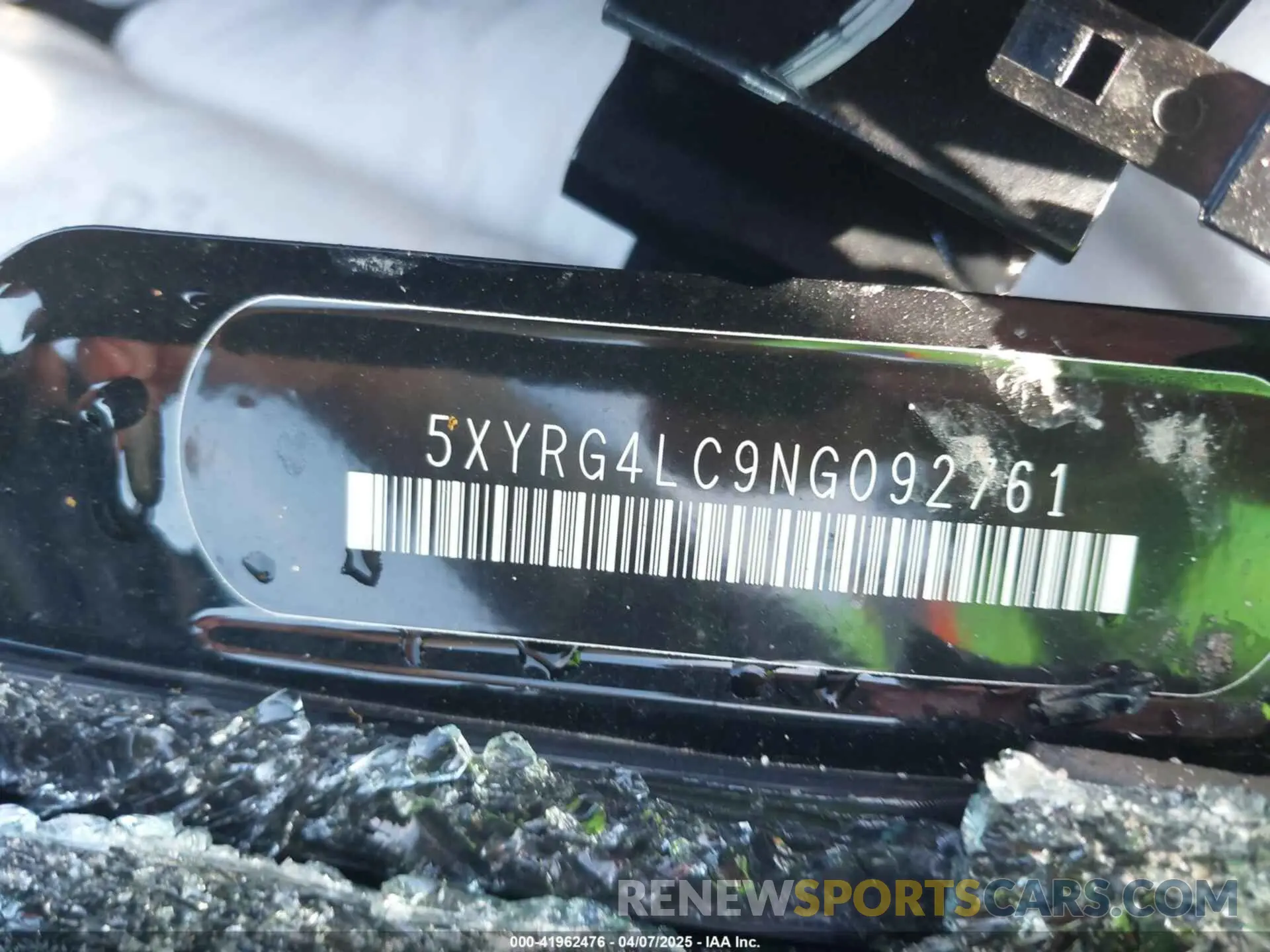 9 Photograph of a damaged car 5XYRG4LC9NG092761 KIA SORENTO 2022