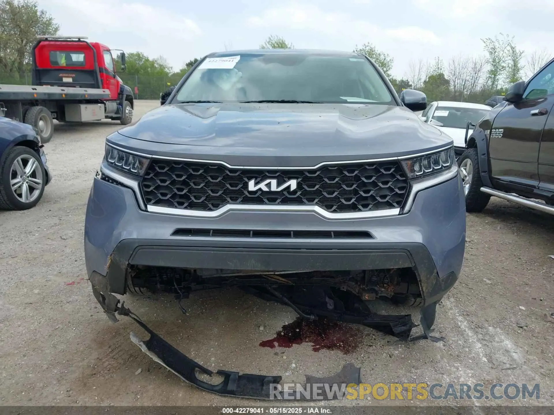 6 Photograph of a damaged car 5XYRG4LCXNG107106 KIA SORENTO 2022