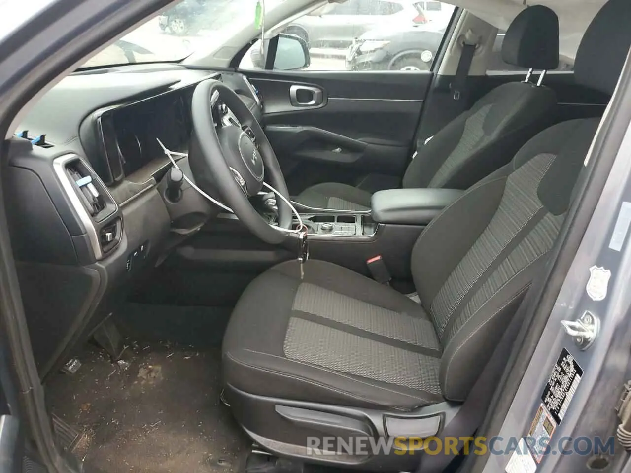 7 Photograph of a damaged car 5XYRGDLC1NG113893 KIA SORENTO 2022