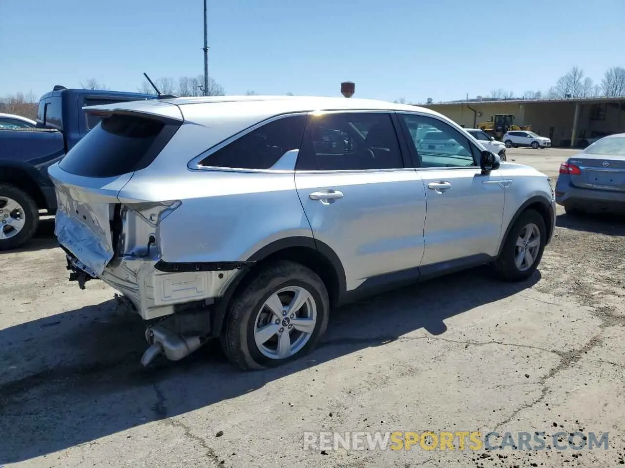 3 Photograph of a damaged car 5XYRGDLC4NG091517 KIA SORENTO 2022