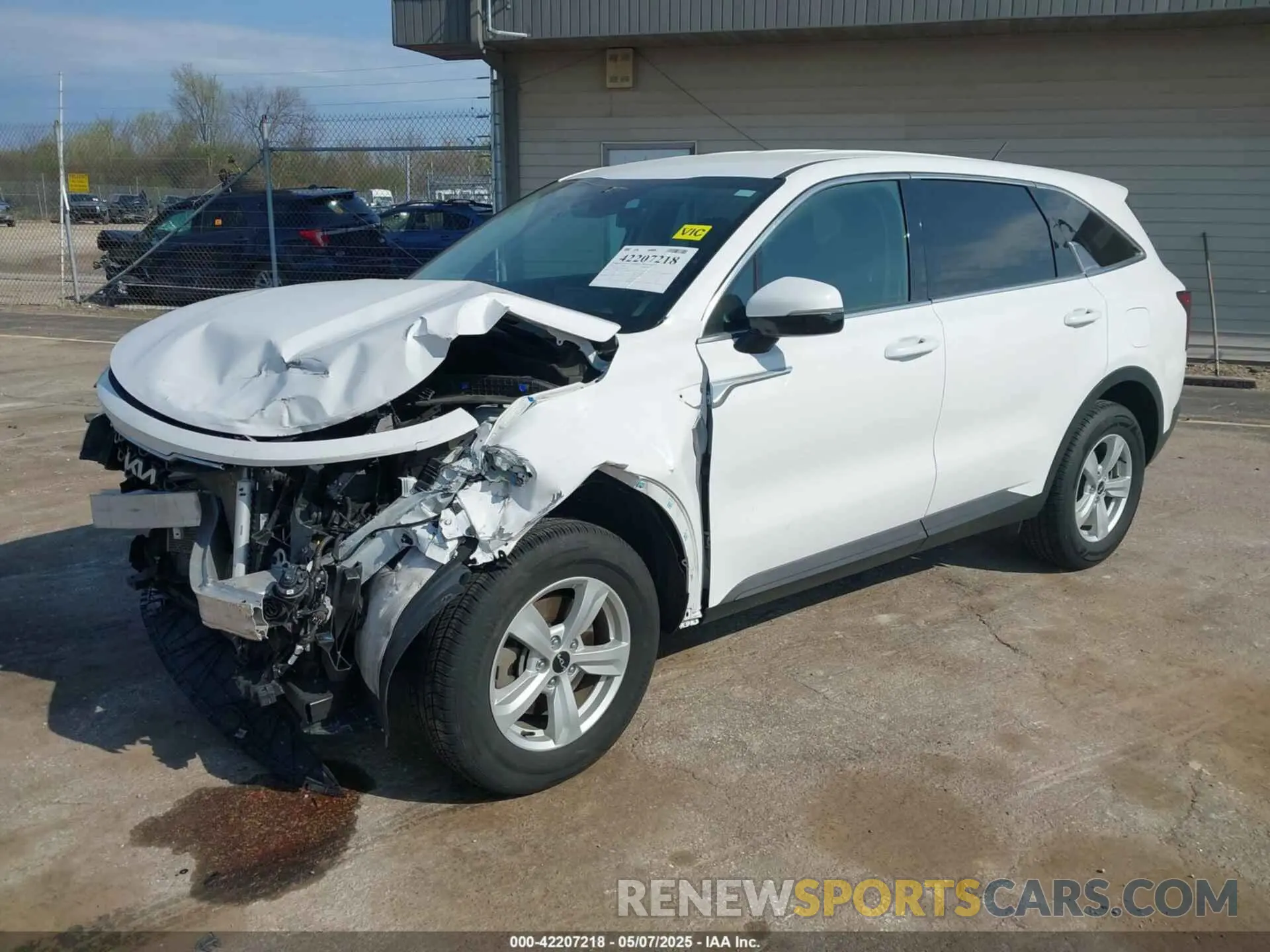 2 Photograph of a damaged car 5XYRGDLC5NG103948 KIA SORENTO 2022