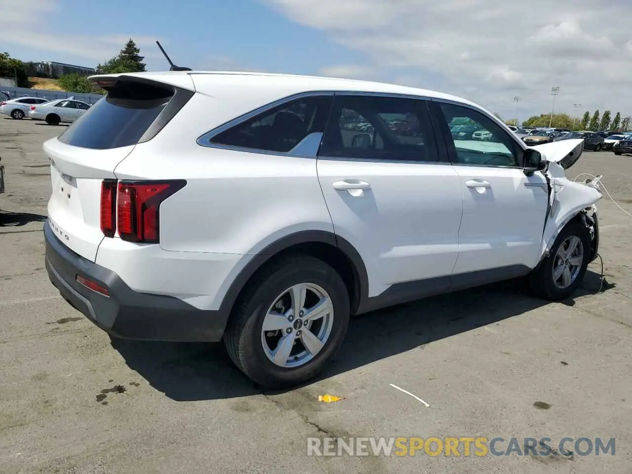 3 Photograph of a damaged car 5XYRGDLC8NG074980 KIA SORENTO 2022