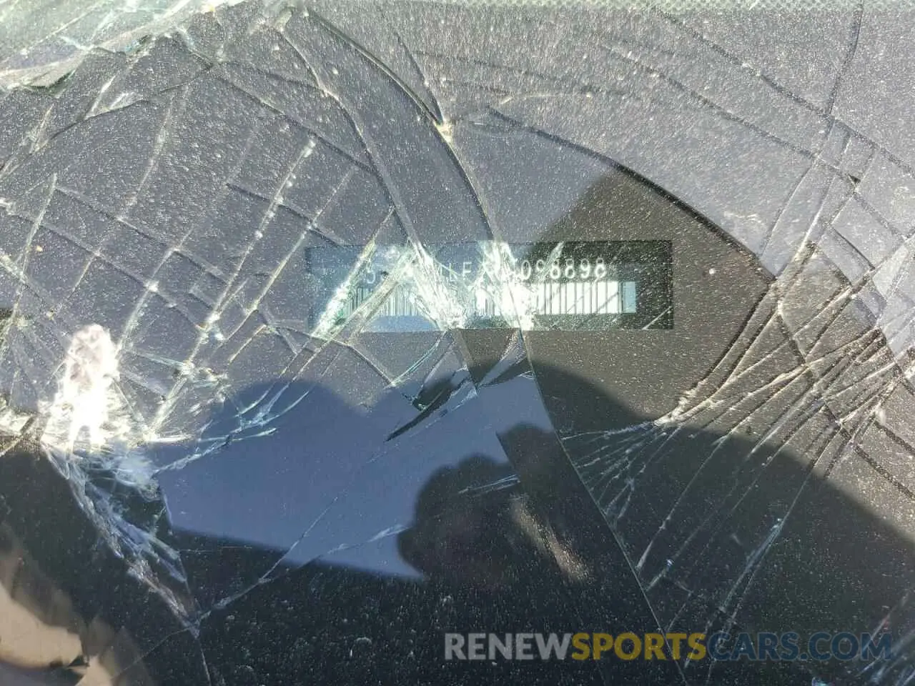 16 Photograph of a damaged car 5XYRH4LF1NG098898 KIA SORENTO 2022