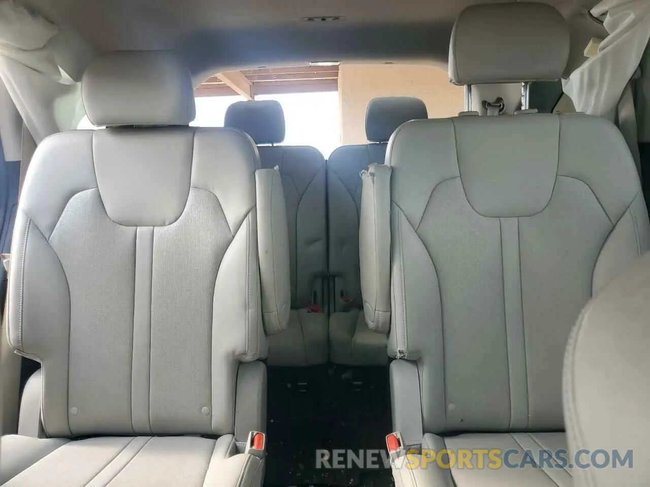 10 Photograph of a damaged car 5XYRH4LF2NG139474 KIA SORENTO 2022
