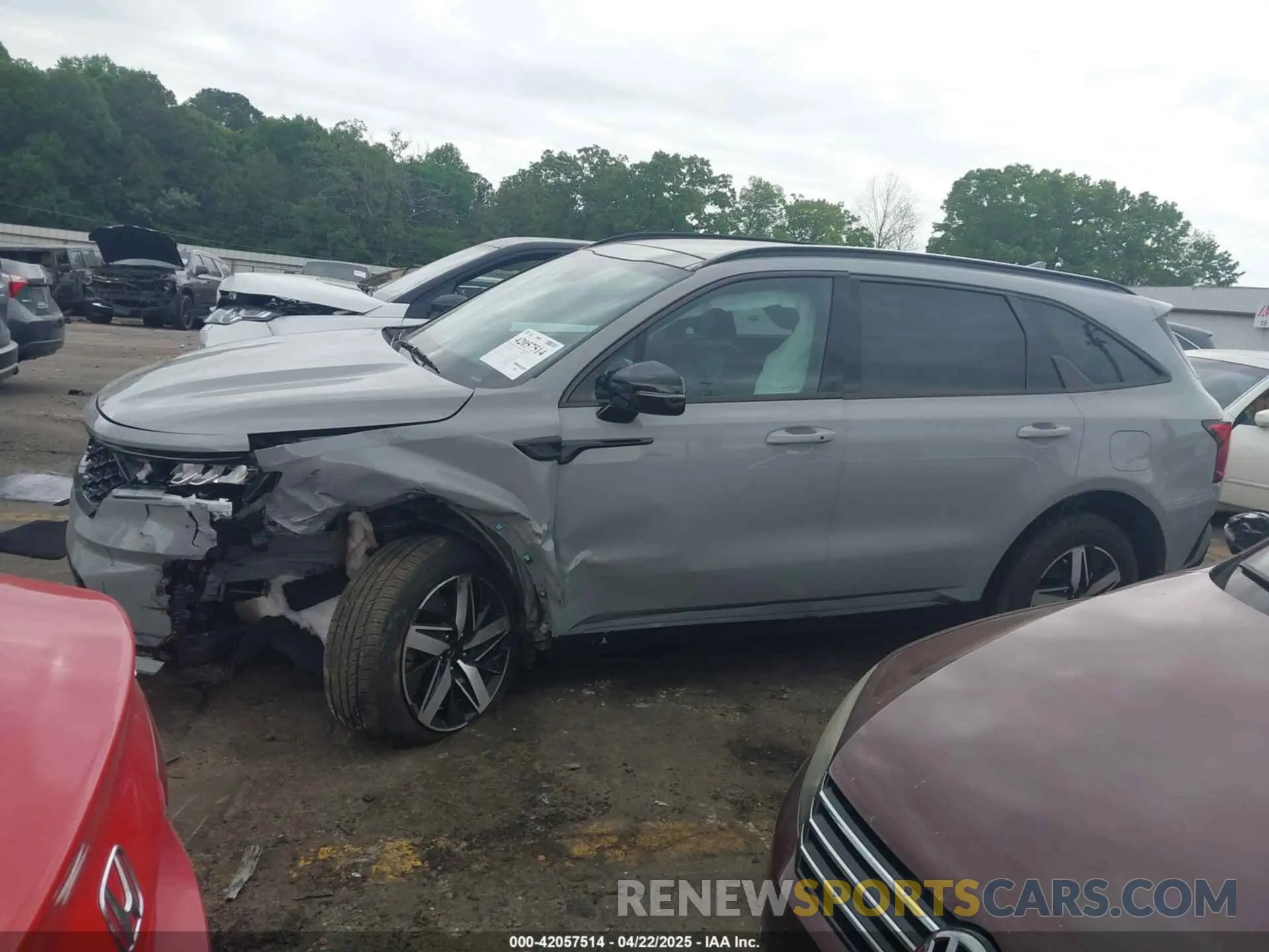 14 Photograph of a damaged car 5XYRH4LF7NG132472 KIA SORENTO 2022