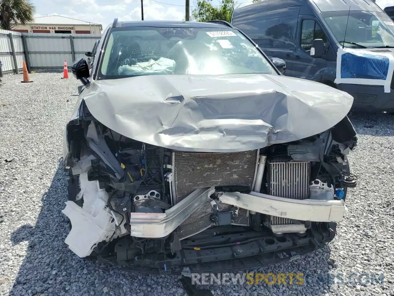 5 Photograph of a damaged car 5XYRH4LF8NG123537 KIA SORENTO 2022