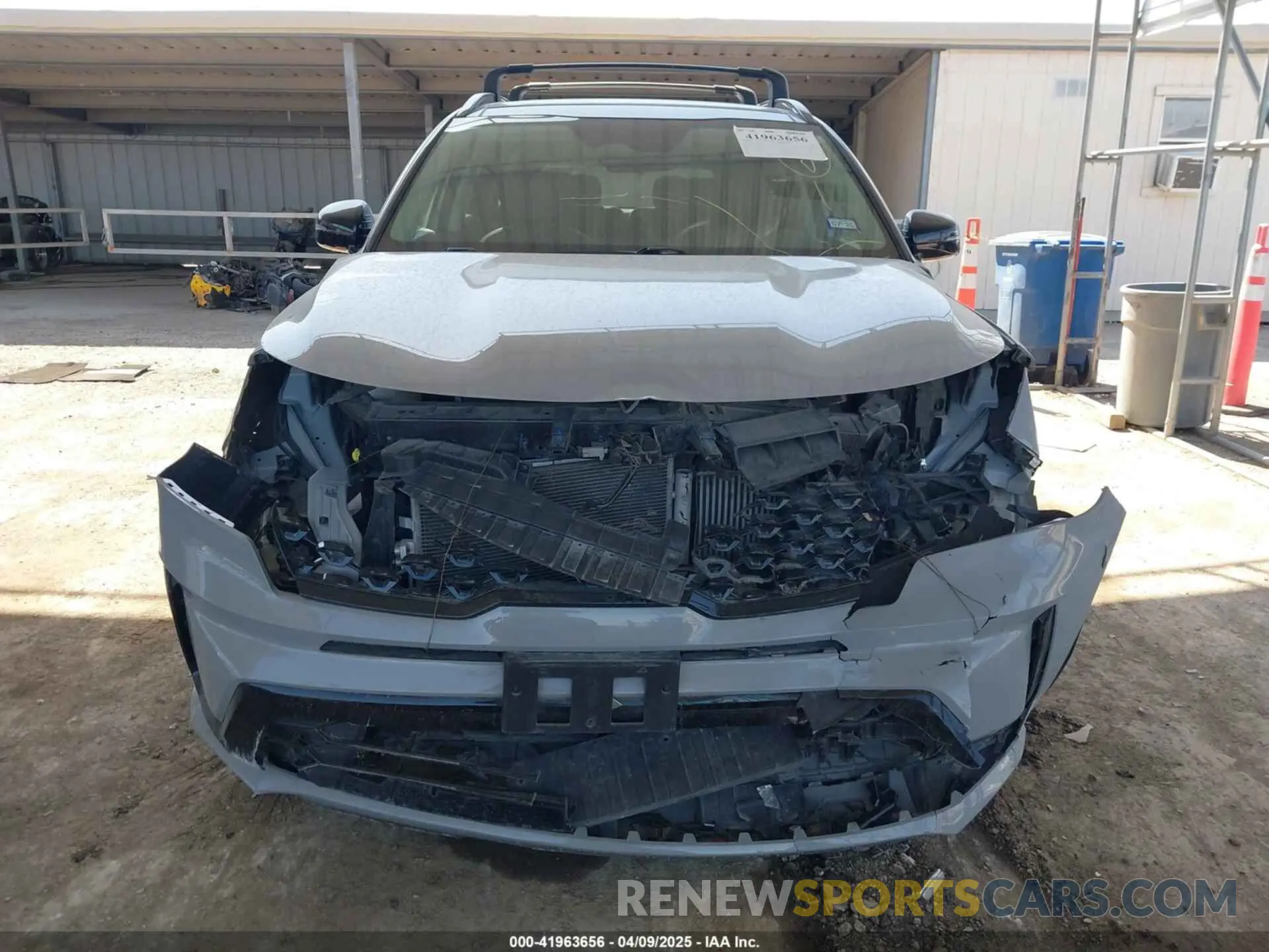 13 Photograph of a damaged car 5XYRH4LF8NG136238 KIA SORENTO 2022