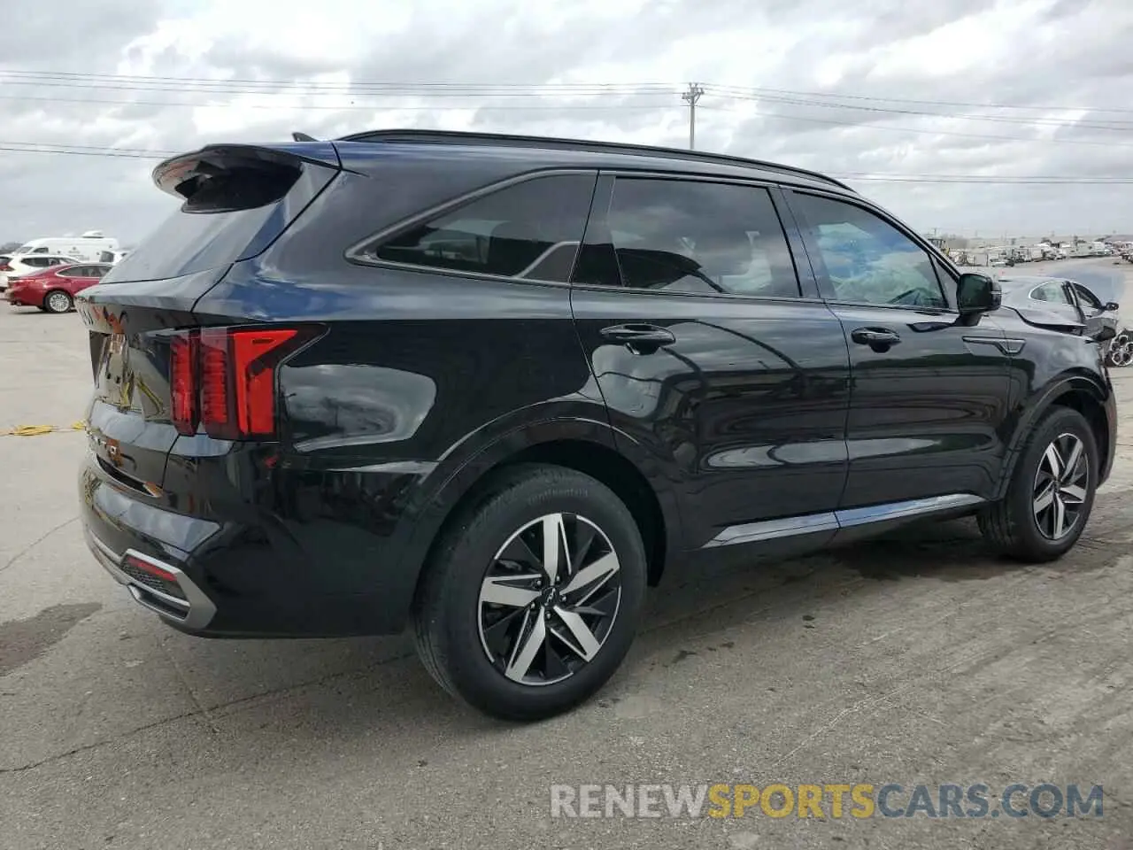 3 Photograph of a damaged car 5XYRH4LF8NG156957 KIA SORENTO 2022