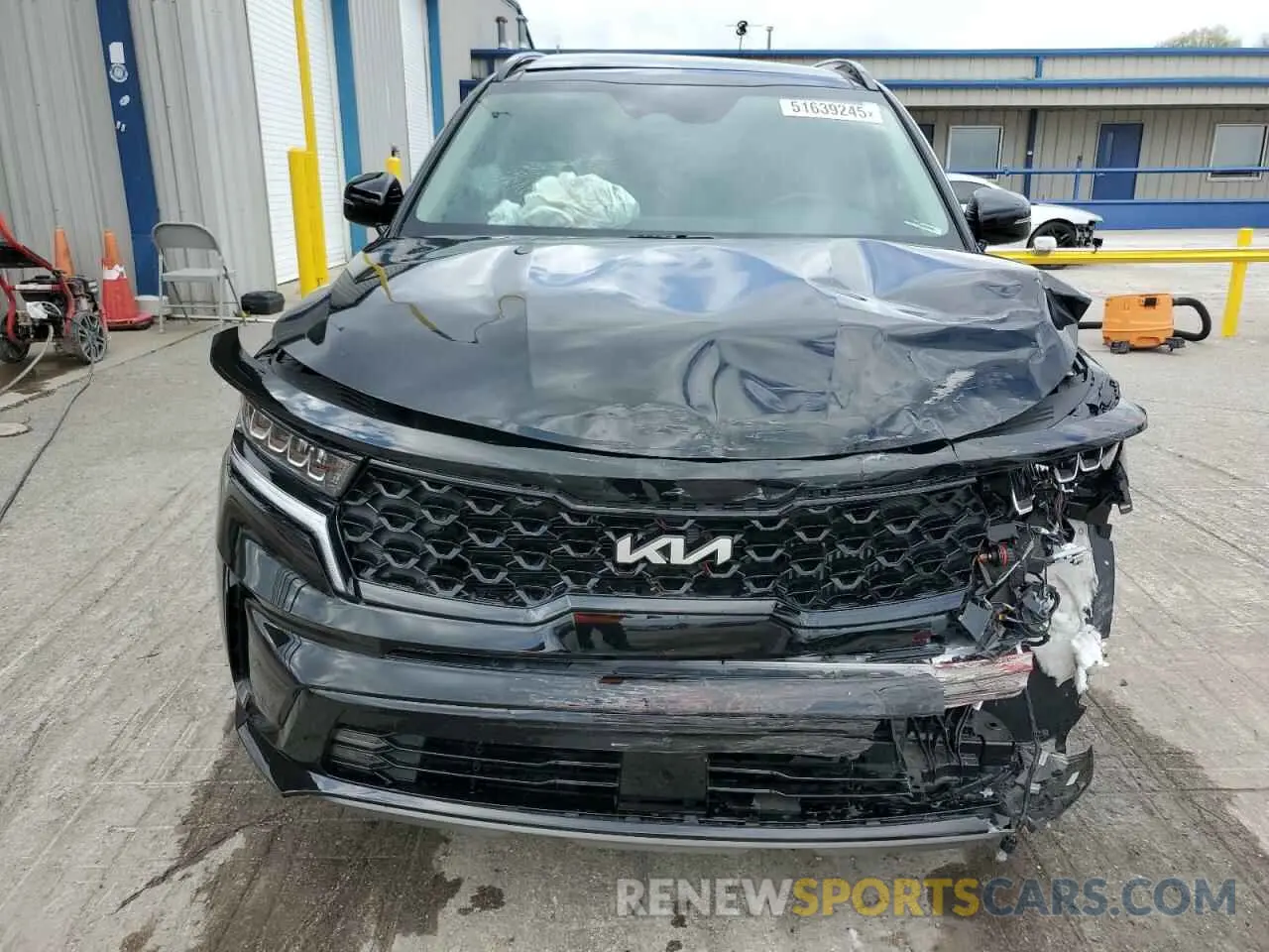 5 Photograph of a damaged car 5XYRH4LF8NG156957 KIA SORENTO 2022