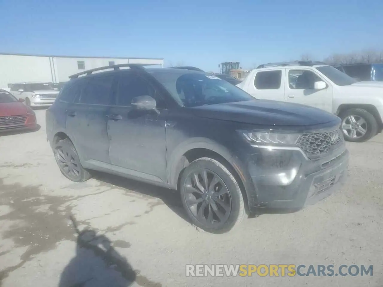 4 Photograph of a damaged car 5XYRHDLF3NG133764 KIA SORENTO 2022
